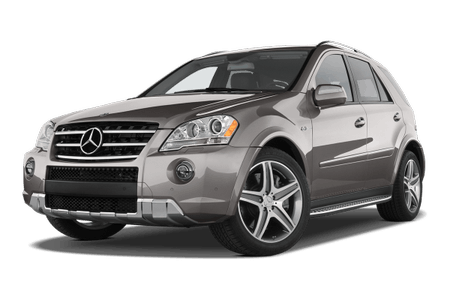 Silberner SUV von Mercedes-Benz, Front- und Seitenansicht, mit markantem Kühlergrill und fünf Speichen Leichtmetallrädern.