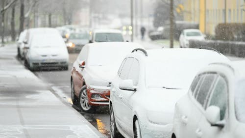 Richtig Parken im Winter: Vorsicht Schneehaufen! - FOCUS online