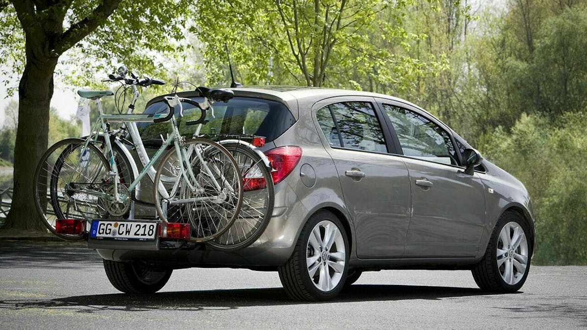 Opel Corsa D mit Fahrradträger