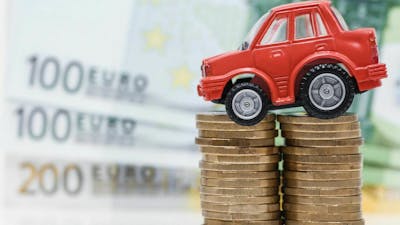 Die Kosten für die Fahrzeug-Zulassung liegen etwa bei 30 Euro.