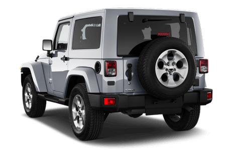 Silberner SUV mit Reserverad hinten, schwarzer Stoßstange, zwei Türen und getönten Fenstern, Rückansicht.