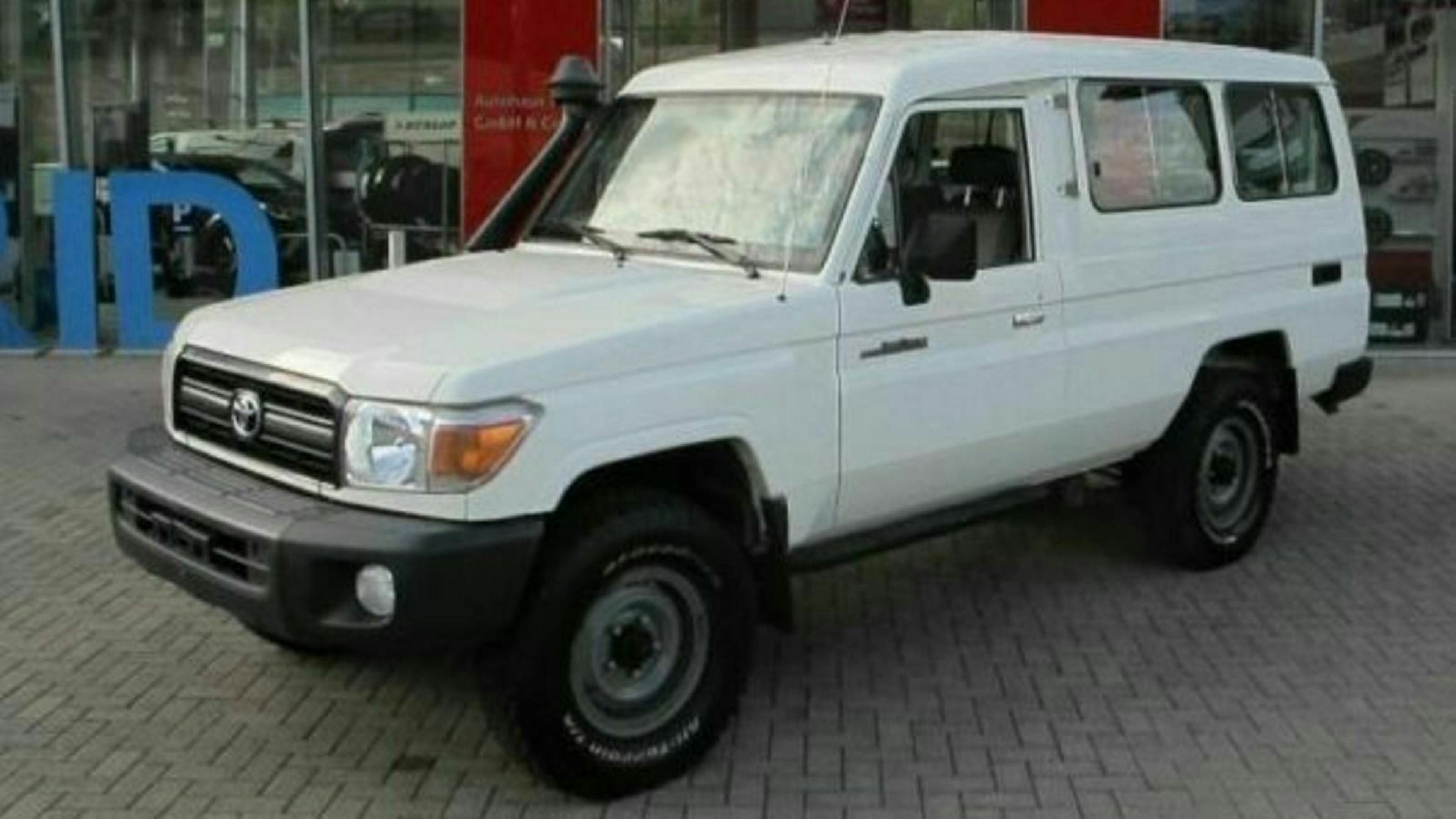 Toyota Land Cruiser