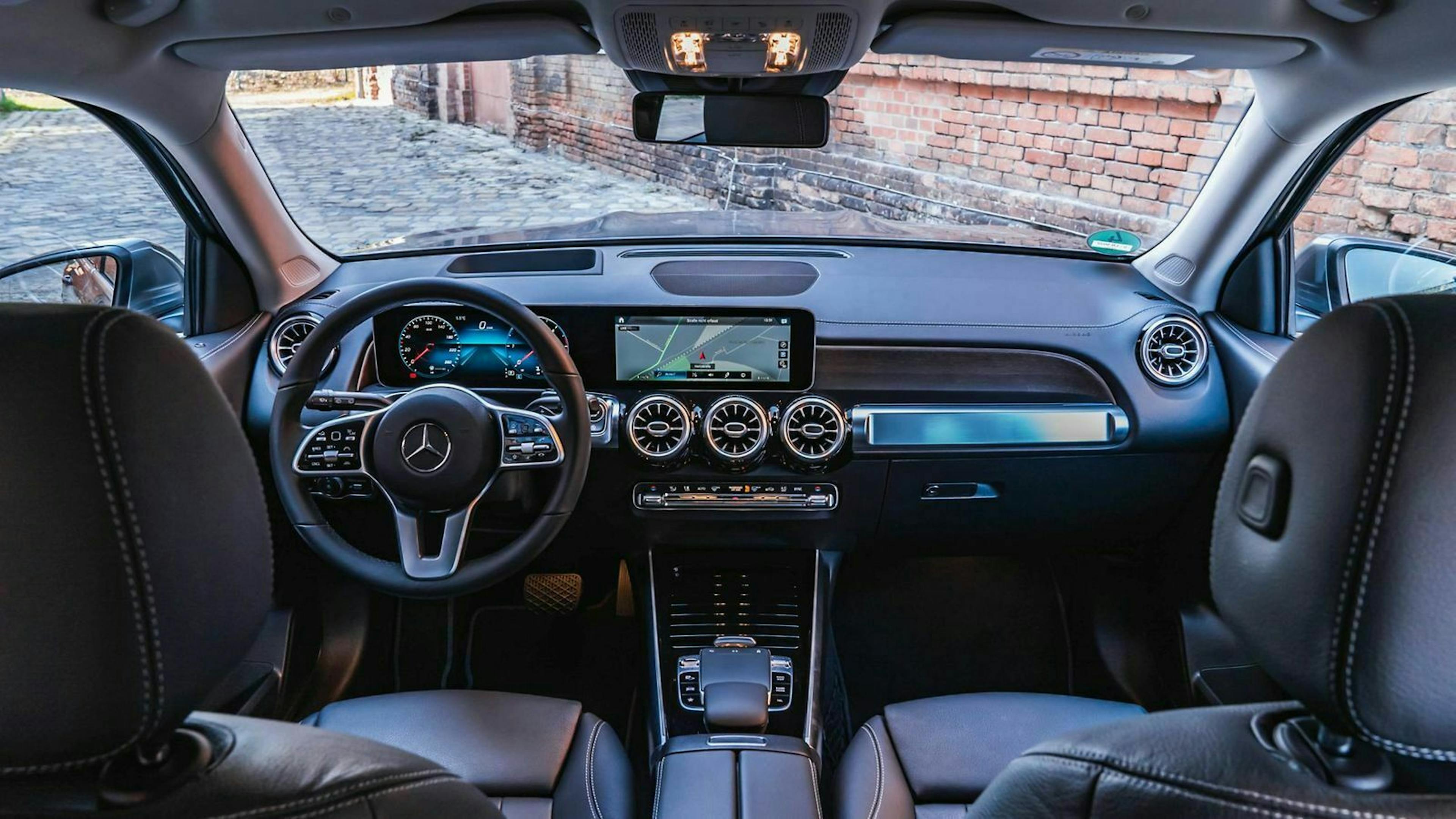 Mercedes-Benz GLB Cockpit