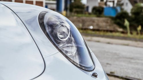 Lichttechnik am Auto: Was Du wissen musst
