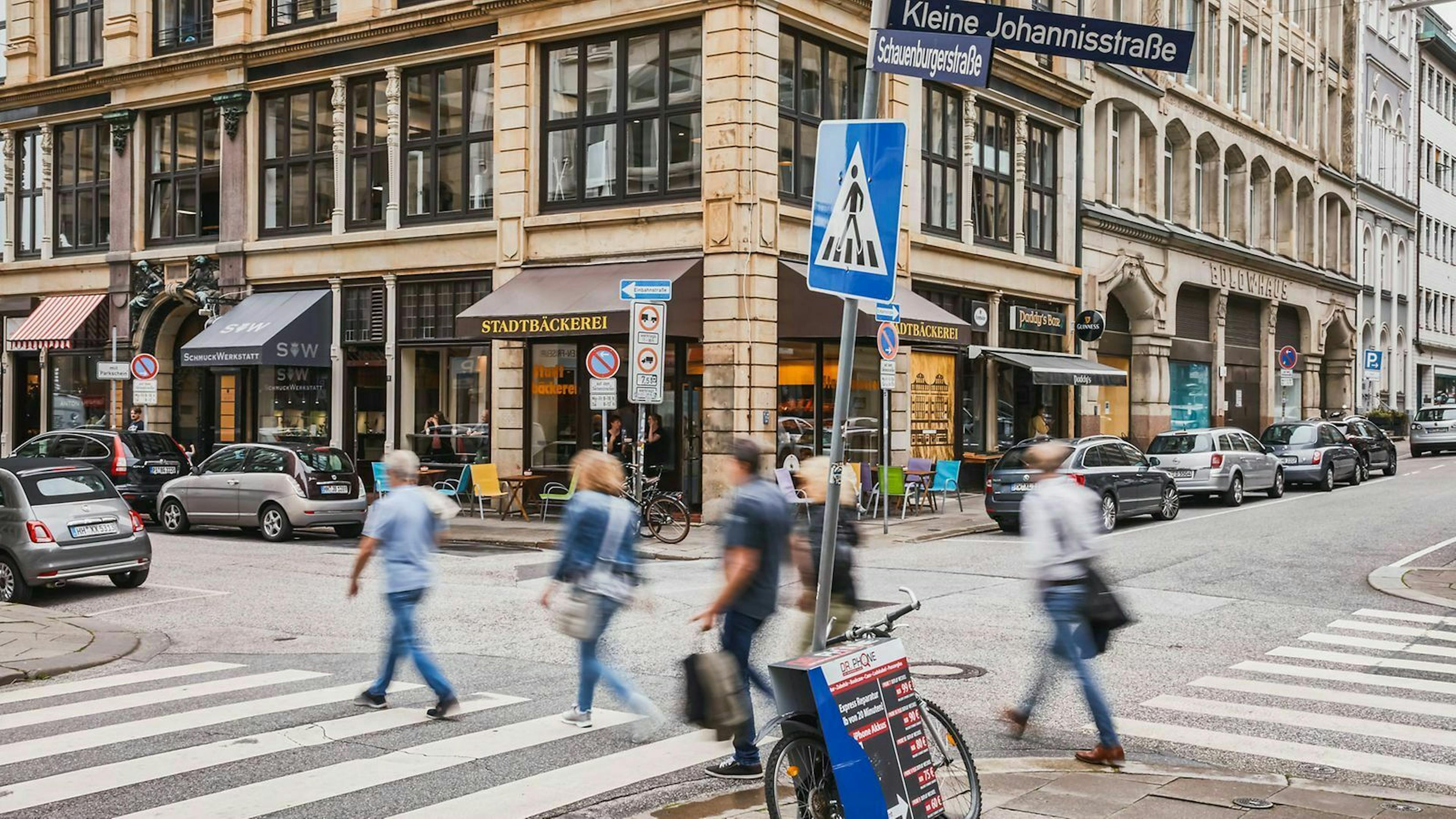 In Innenstädten dürfen Autofahrer wählen, auf welcher Spur sie fahren möchten.