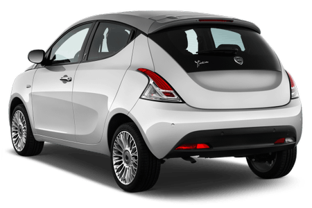 Weißer Kleinwagen, Rückansicht, modernes Design mit dunklen Scheiben und markanten Heckleuchten auf transparentem Hintergrund.