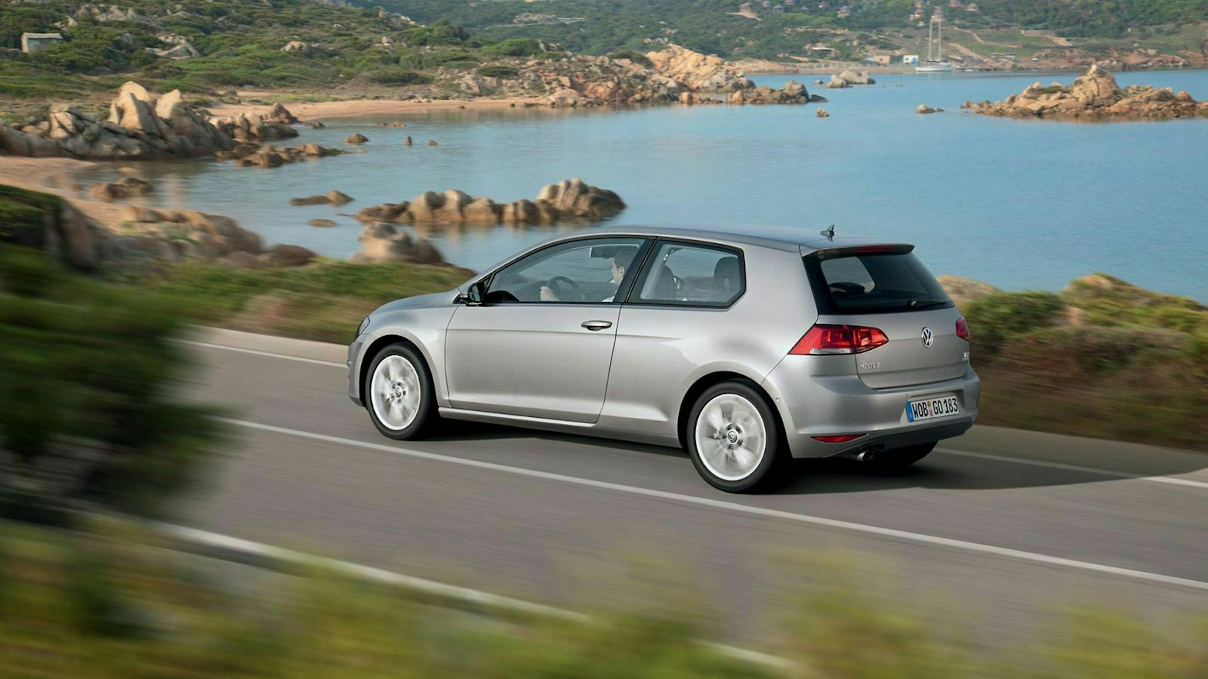 Auf 4,25 Metern Länge bietet der Golf 7 ausreichend Platz für vier Erwachsene