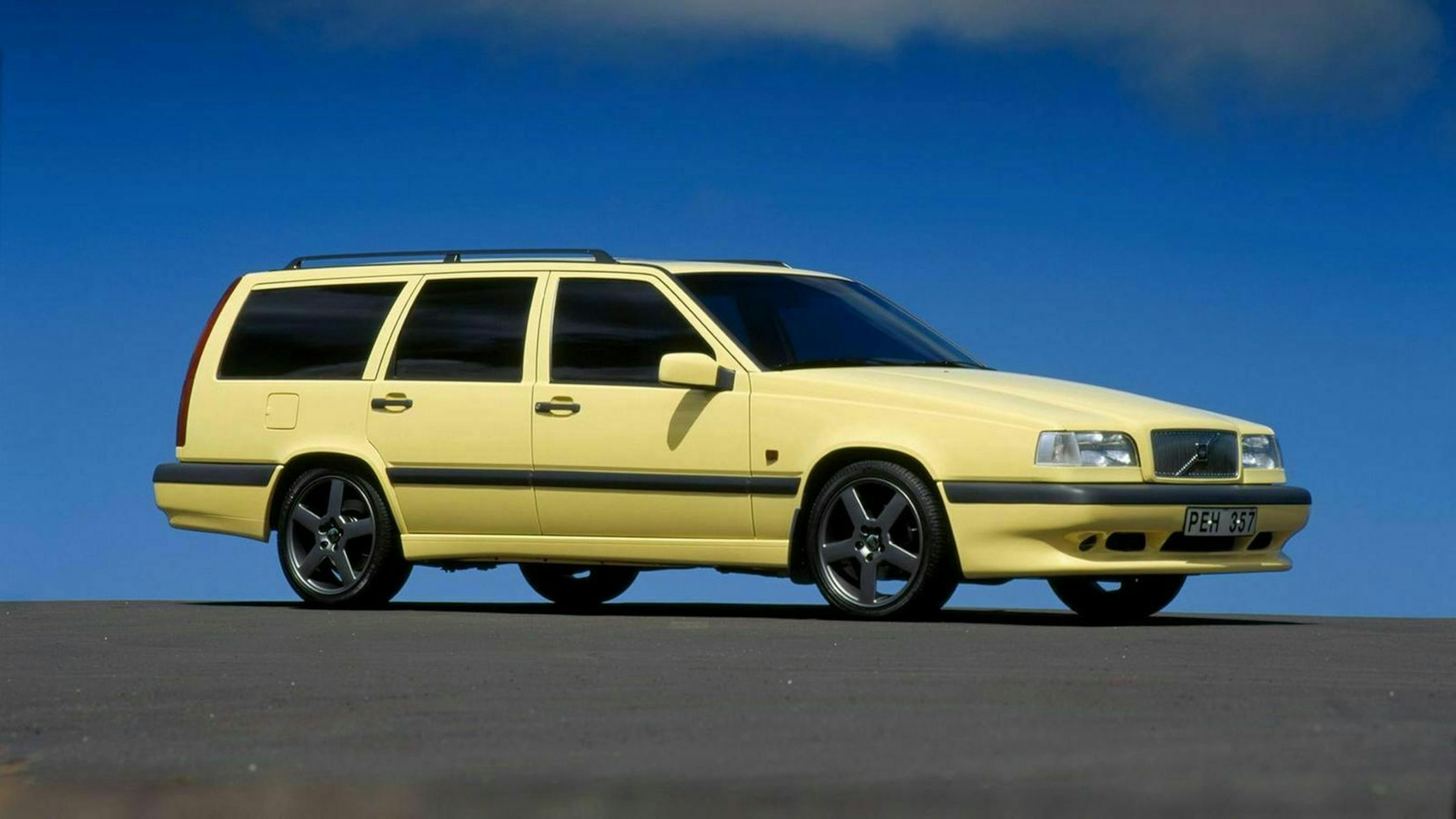 Zu sehen ist der Volvo 850 T5-R
