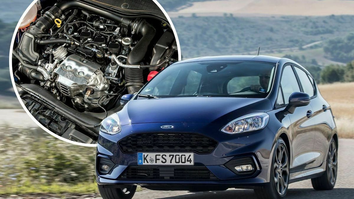 Ford Fiesta In Frontansicht mit Motor