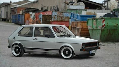 Zu sehen ist der VW Golf Coupe Umbau