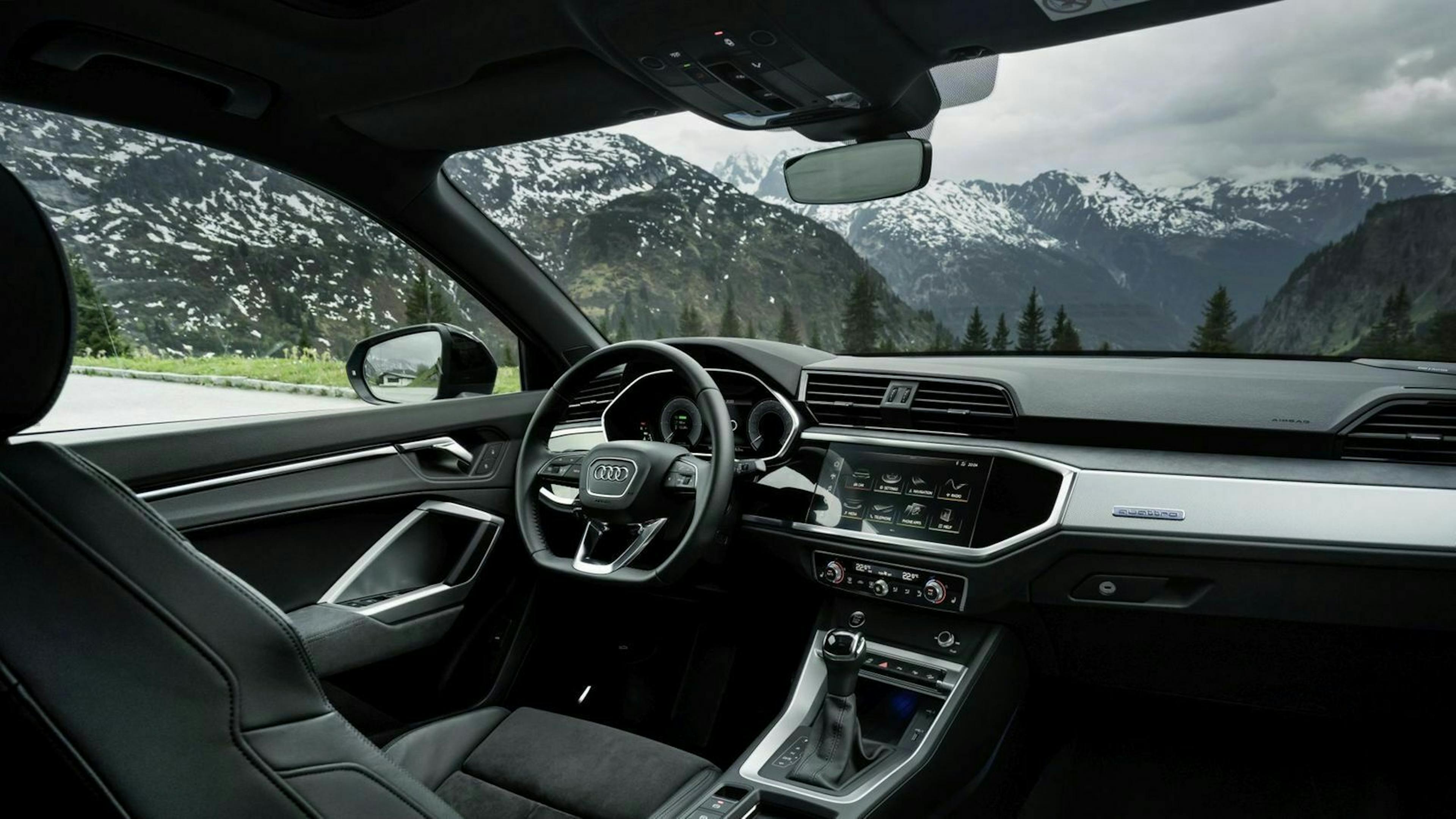 Audi Q3 PHEV Cockpit