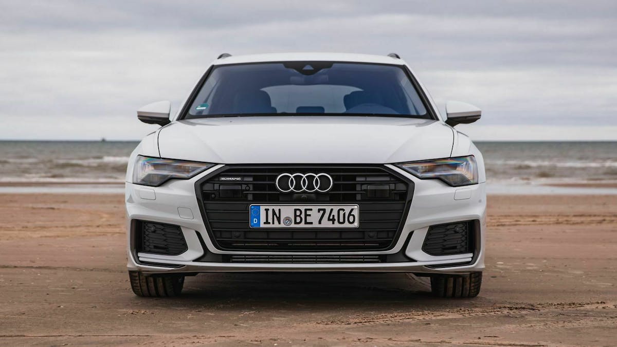 Unser Testwagen kam in der Ausstattung Sport und mit S-Line-Paket. Daher die dynamische Frontschürze
