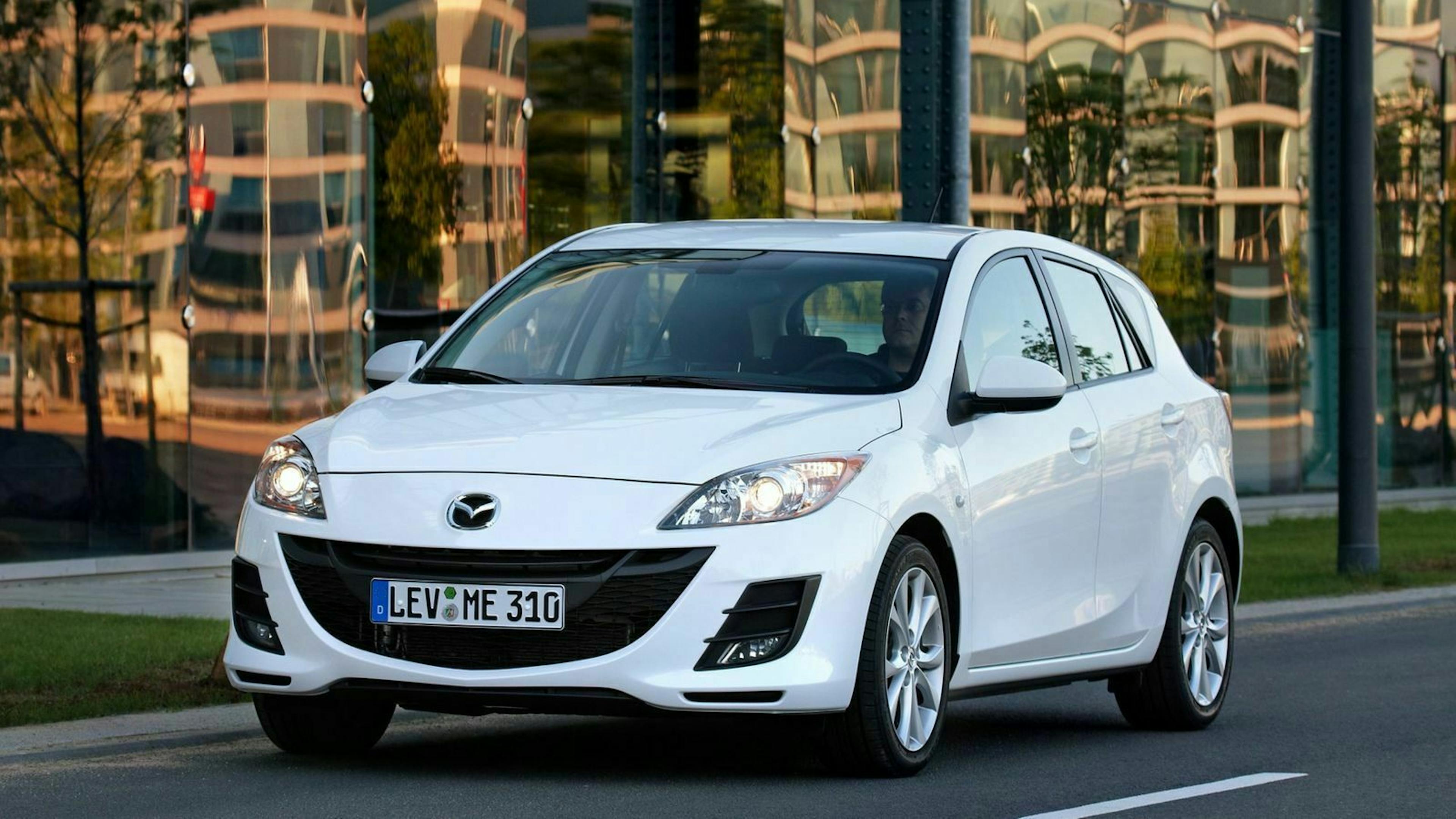 Mazda3 dreiviertel Front Ansicht