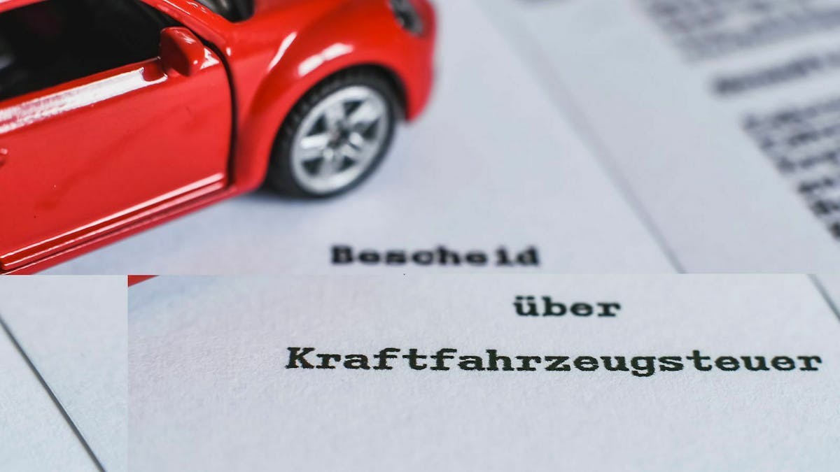 Zuständig für das Einziehen der Kfz-Steuer ist die Zollverwaltung.