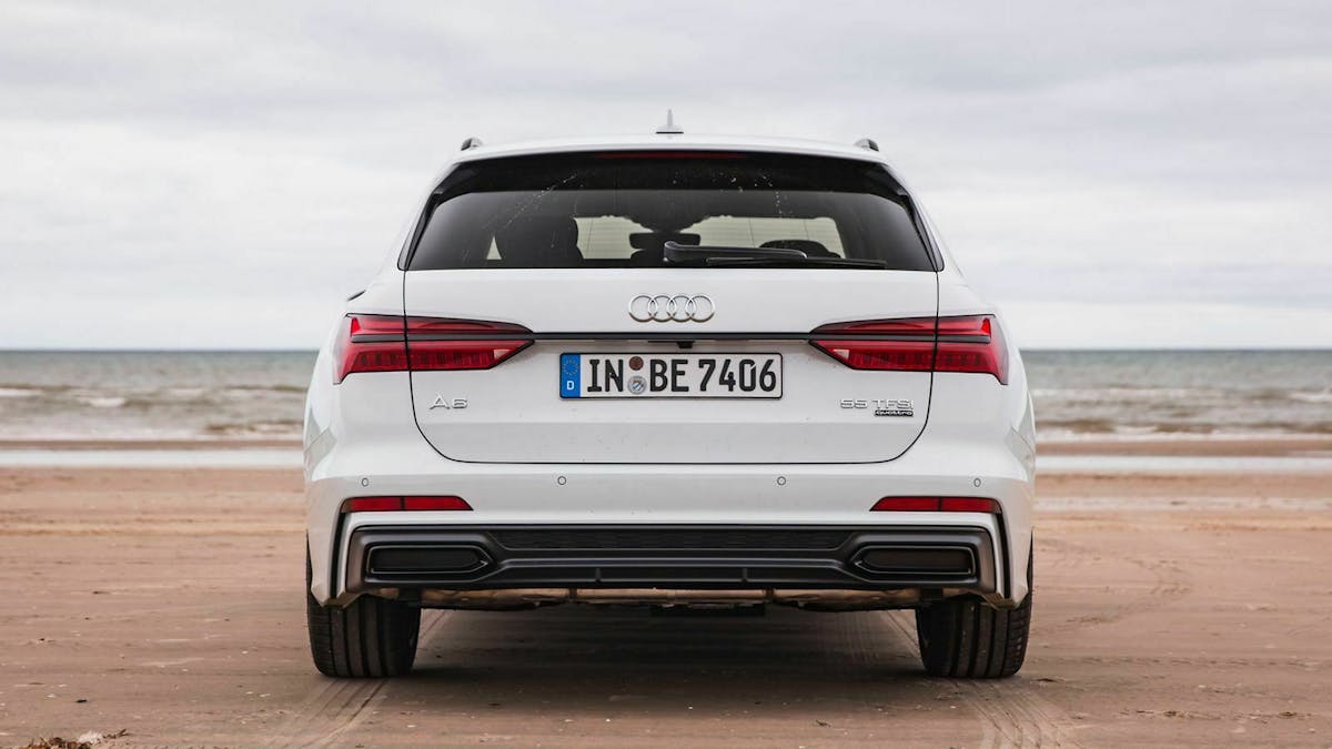 Als 55 TFSI mit 3,0-Liter-Benziner und Mild-Hybrid-Technik leistet der A6 340 PS