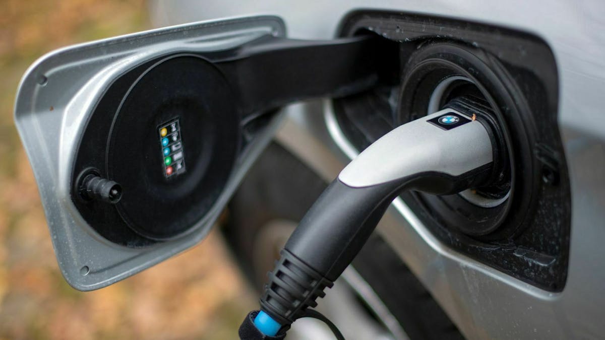 Elektroauto am laden