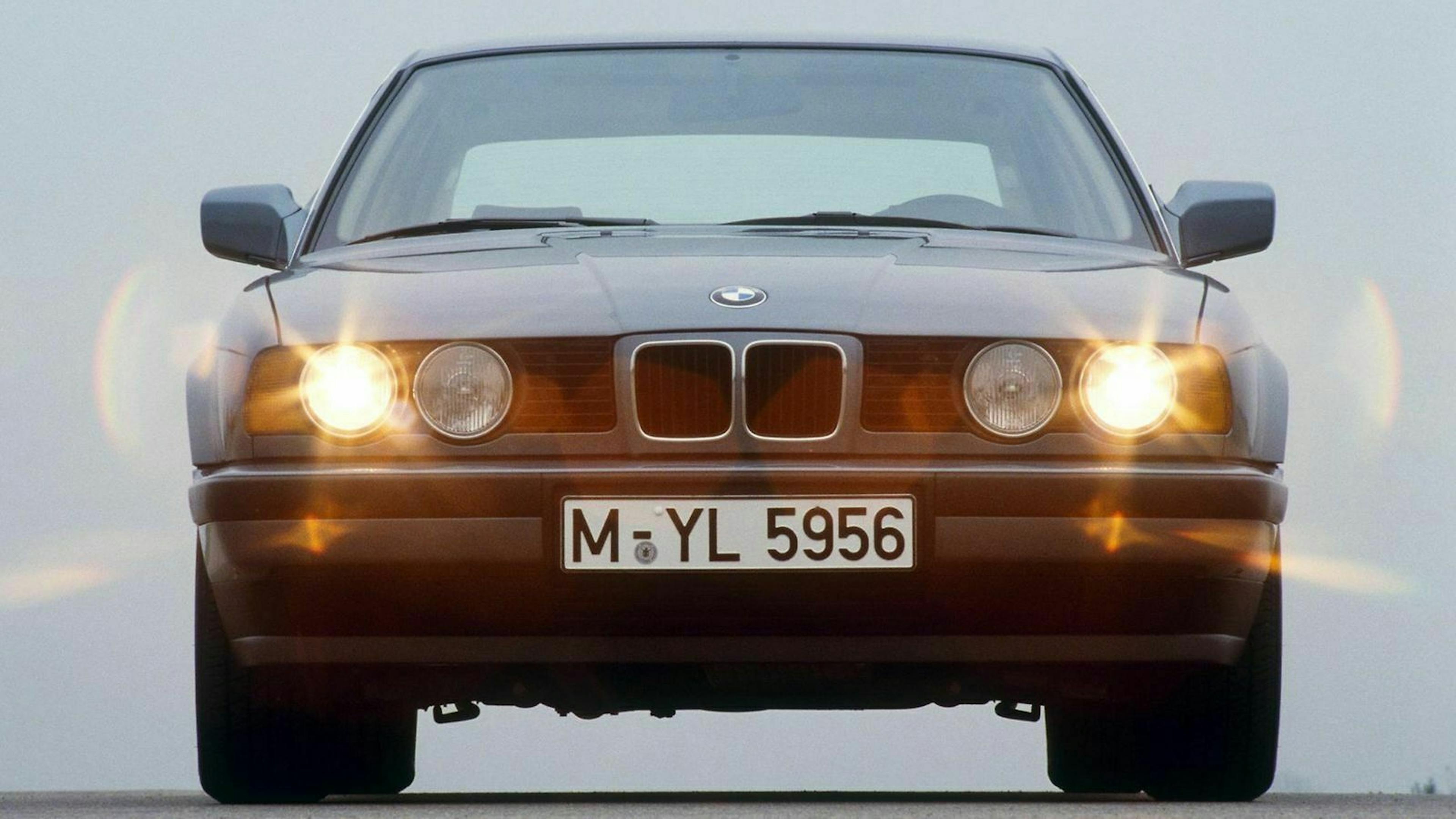 BMW 5er E34 in der Frontansicht