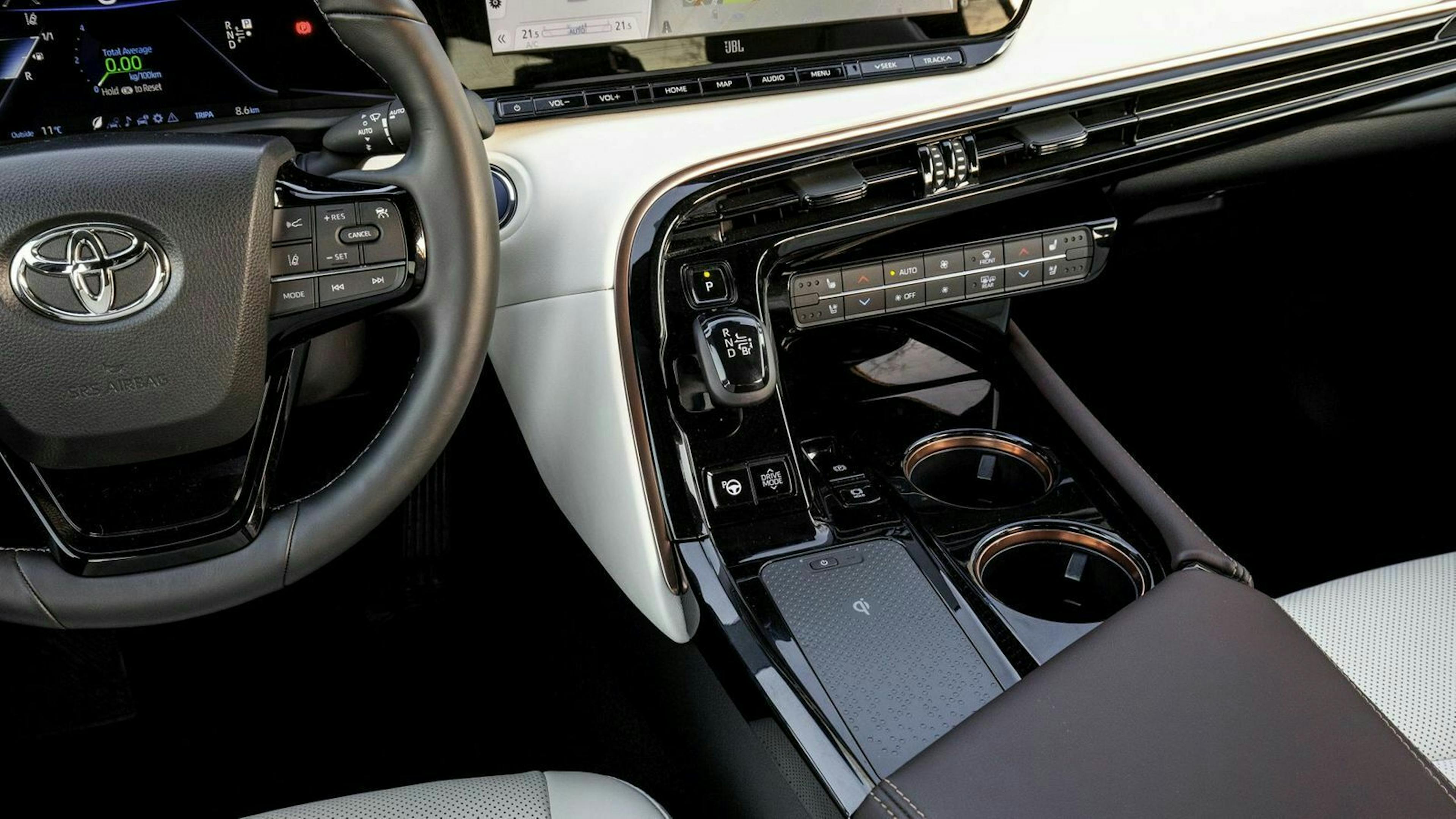 Toyota Mirai 2 (2021) Mittelkonsole