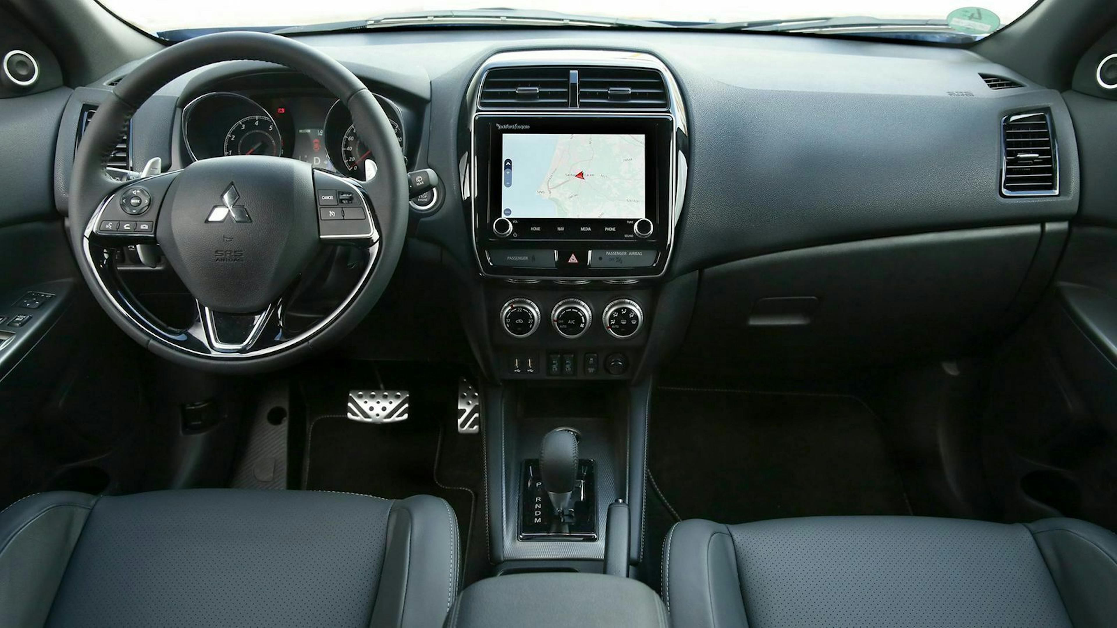 Der Mitsubishi ASX verzichtet auf Unterstützung von Verkehrszeichenerkennung, Adaptiv-Tempomat und Spurhalteassistent