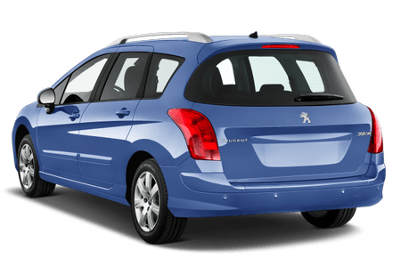 Blauer Kombi, Peugeot-Logo, von hinten gesehen. Silberne Dachreling, Rücklichter leuchten rot. Parkplatz auf grauem Hintergrund.