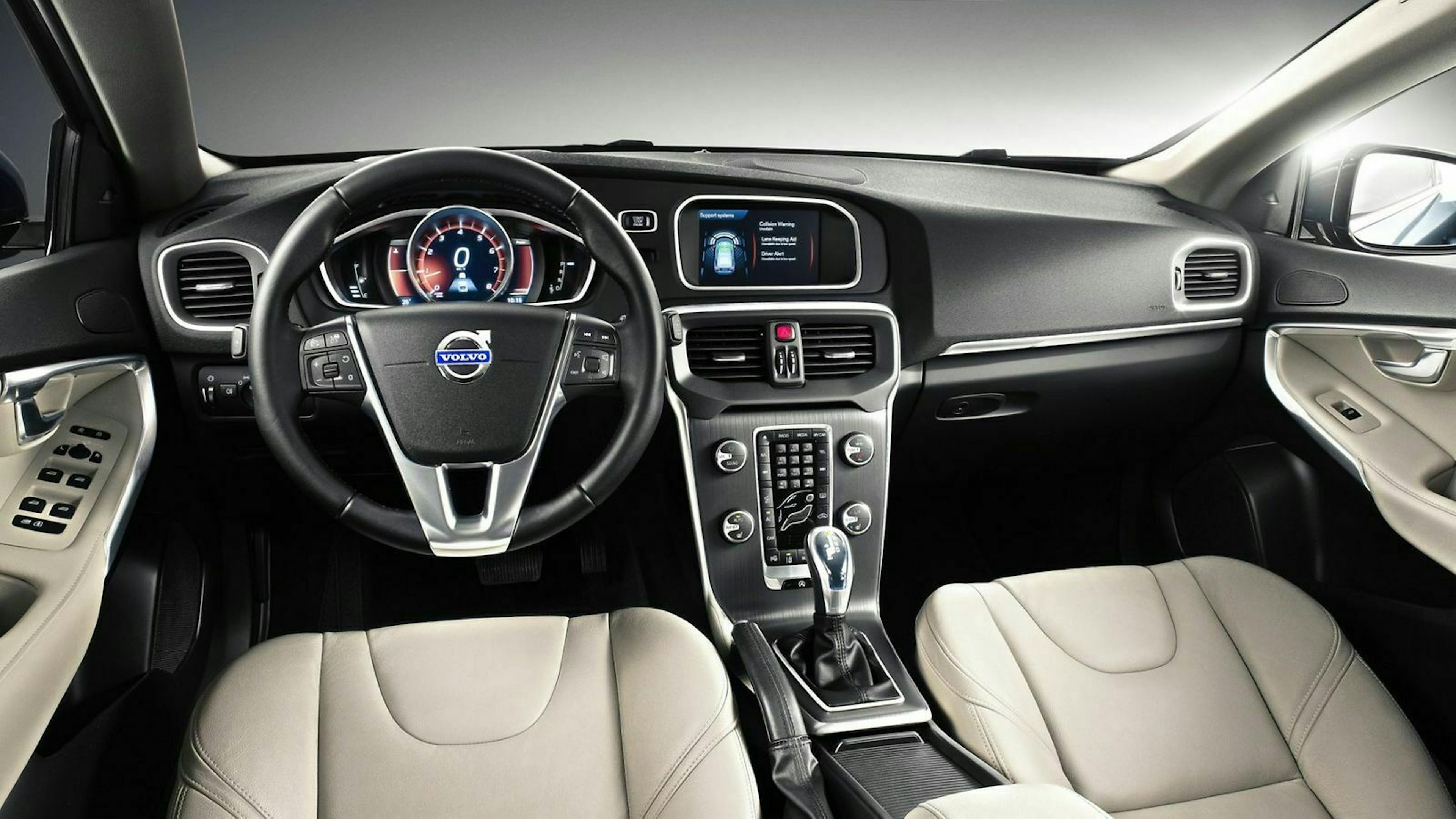 Cockpit-Ansicht des Volvo V40