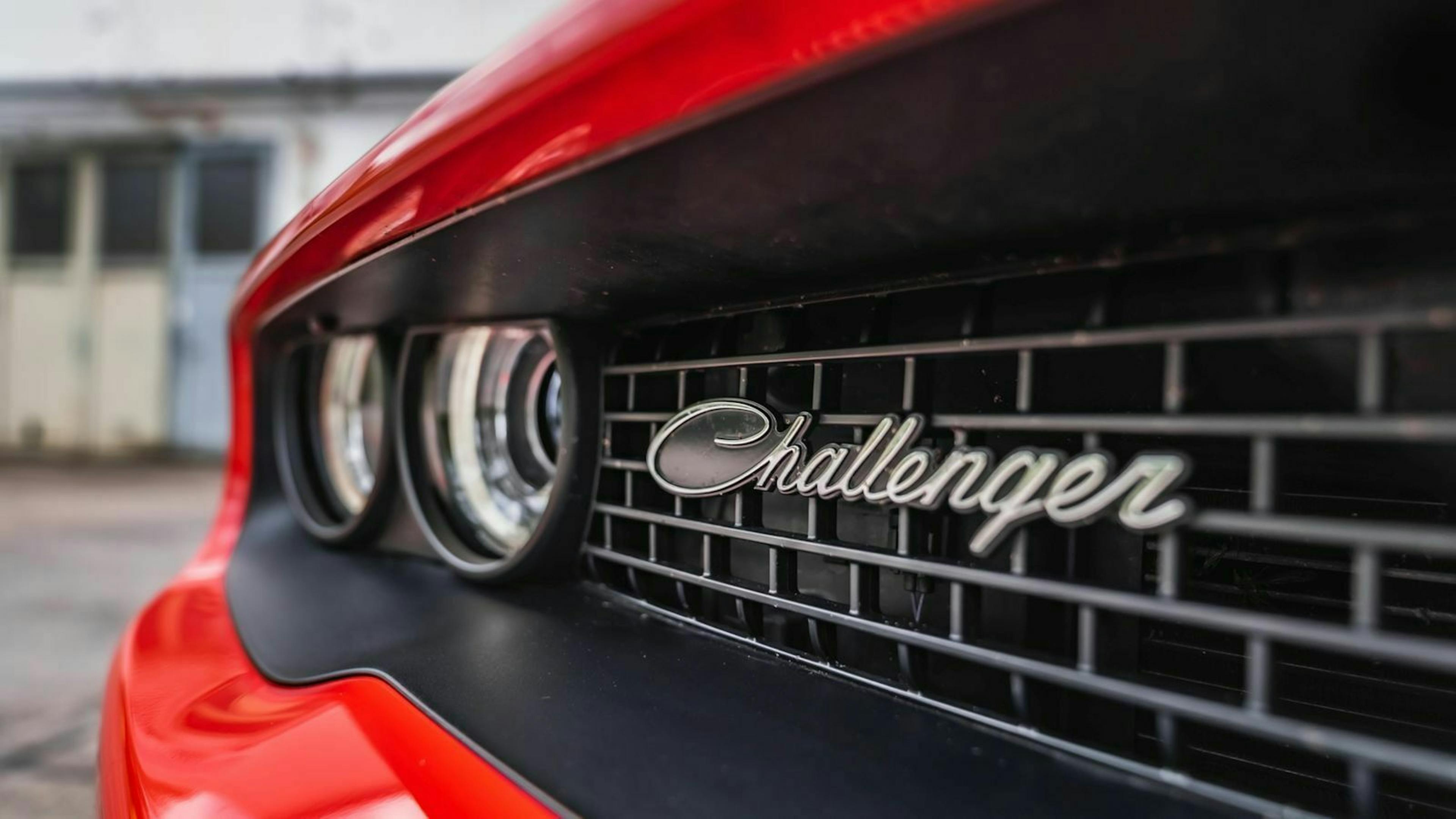Dodge Challenger Kühlergrill