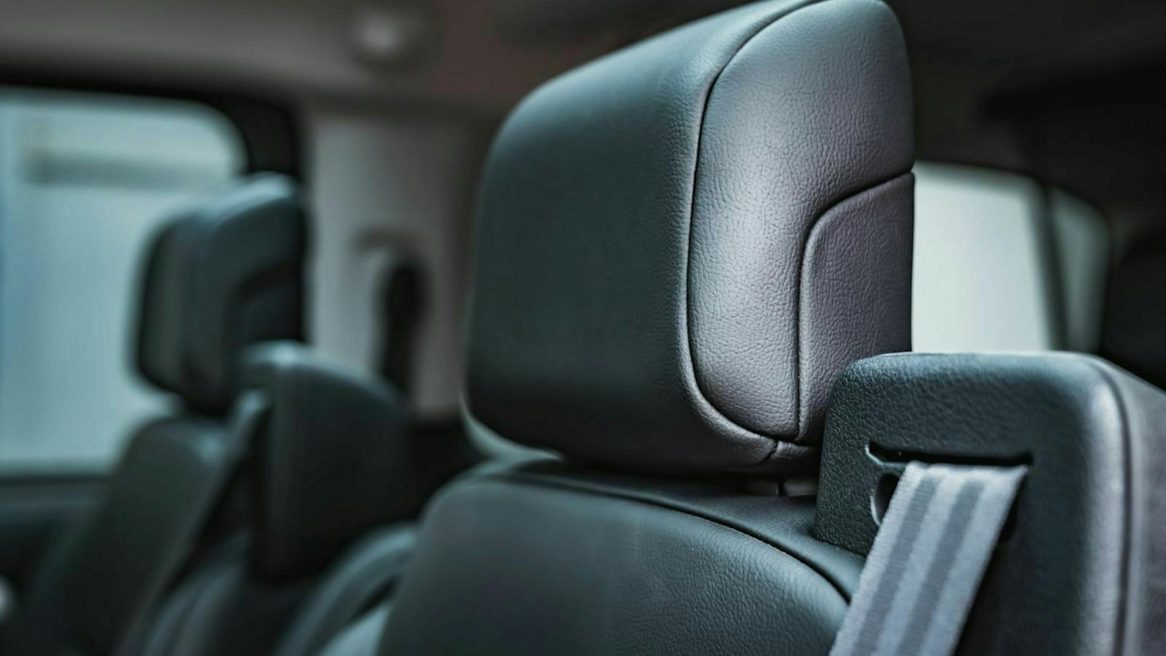 Zu sehen ist eine Sitzlehne des Toyota ProAce Verso