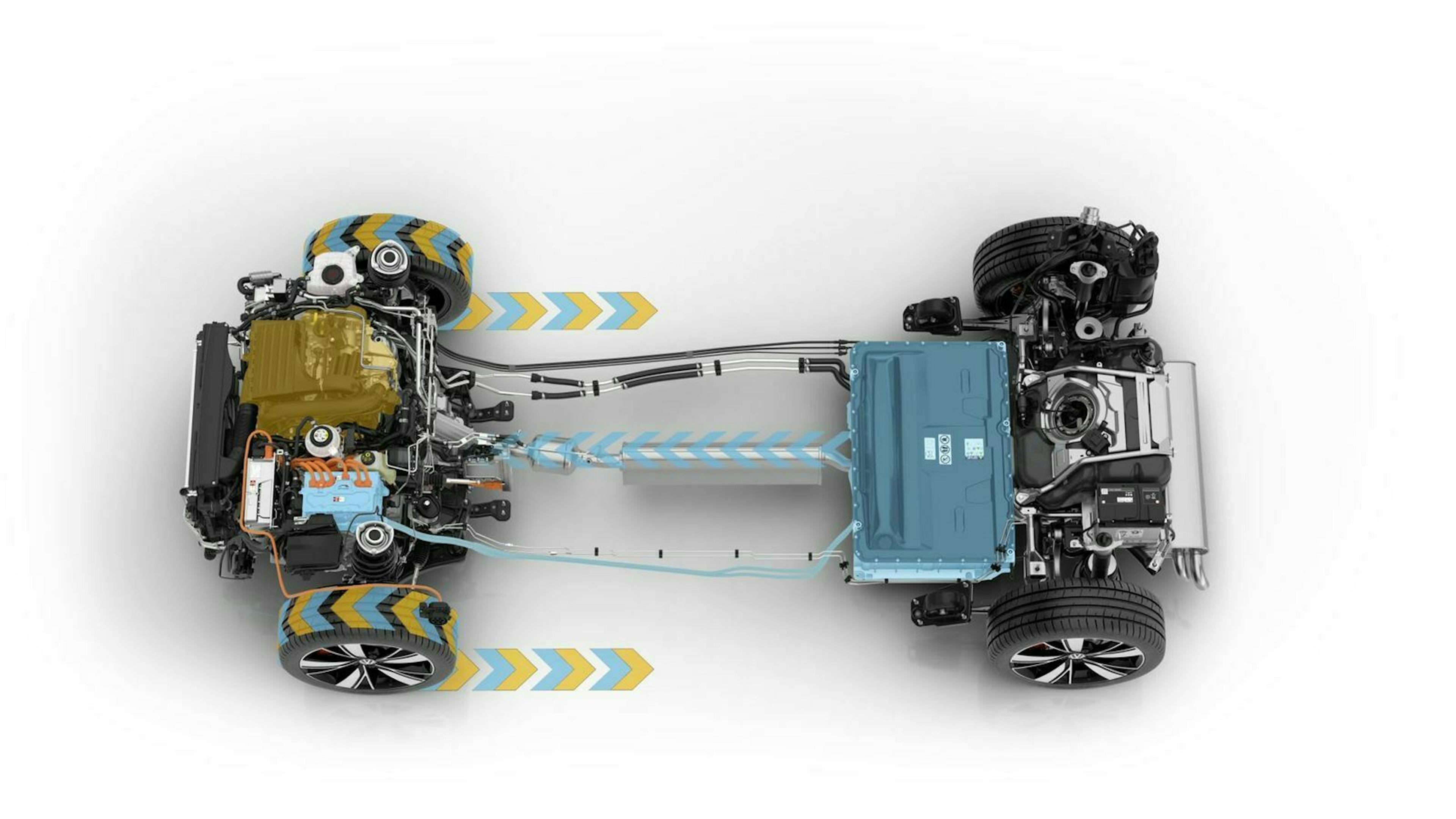 VW Golf 8 GTE Sicht auf Elektromotor und Unterbautechnik 