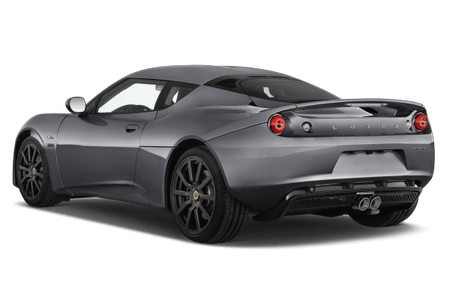 Grauer Lotus-Sportwagen, aufgenommen von hinten links. Sichtbar sind der markante Heckspoiler und die sportlichen Felgen.