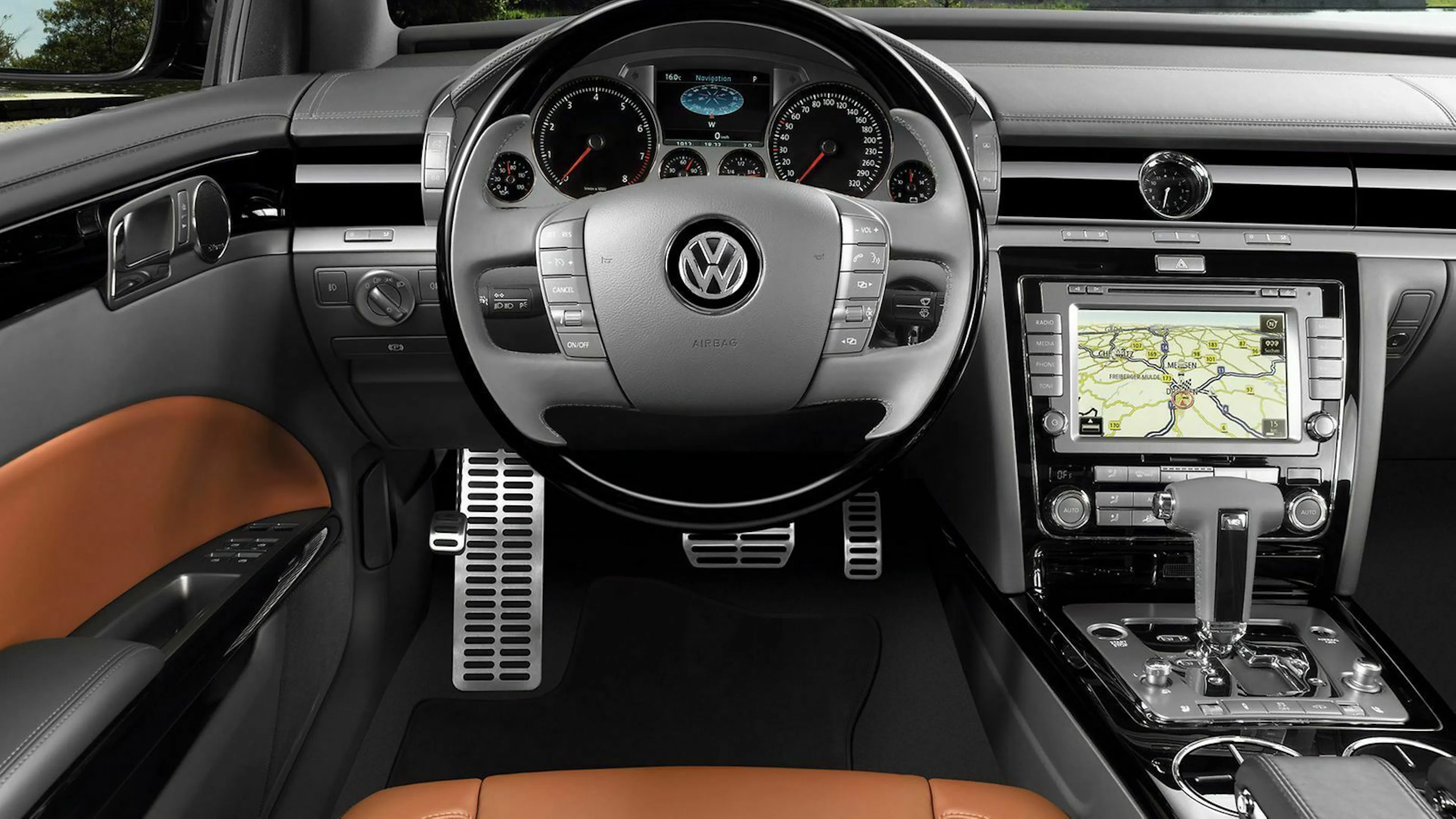 VW Phaeton 09