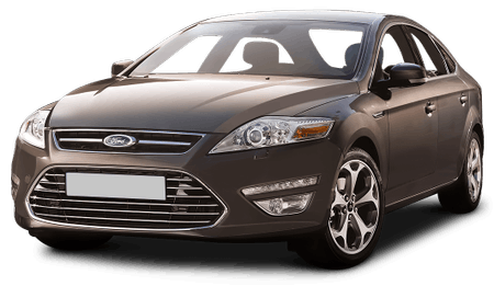 Brauner PKW, viertürig, mit hochglanzpolierten Felgen und klar sichtbarem Marken-Emblem, auf weißem Hintergrund.