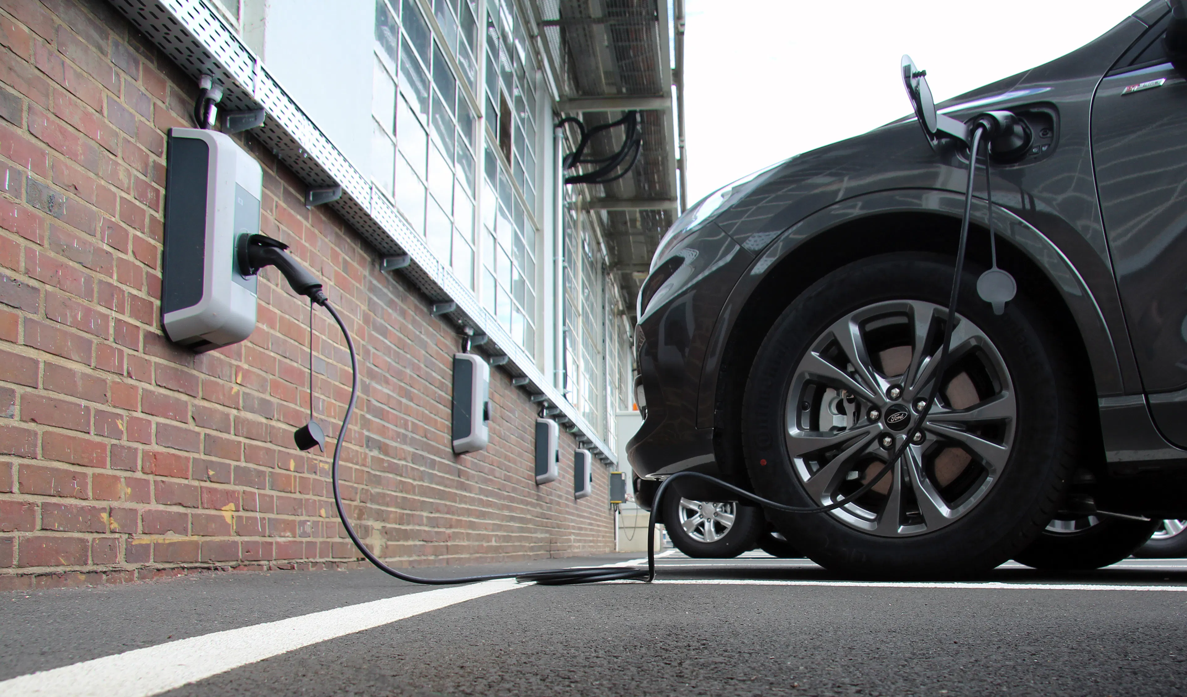 E-Auto beim Laden