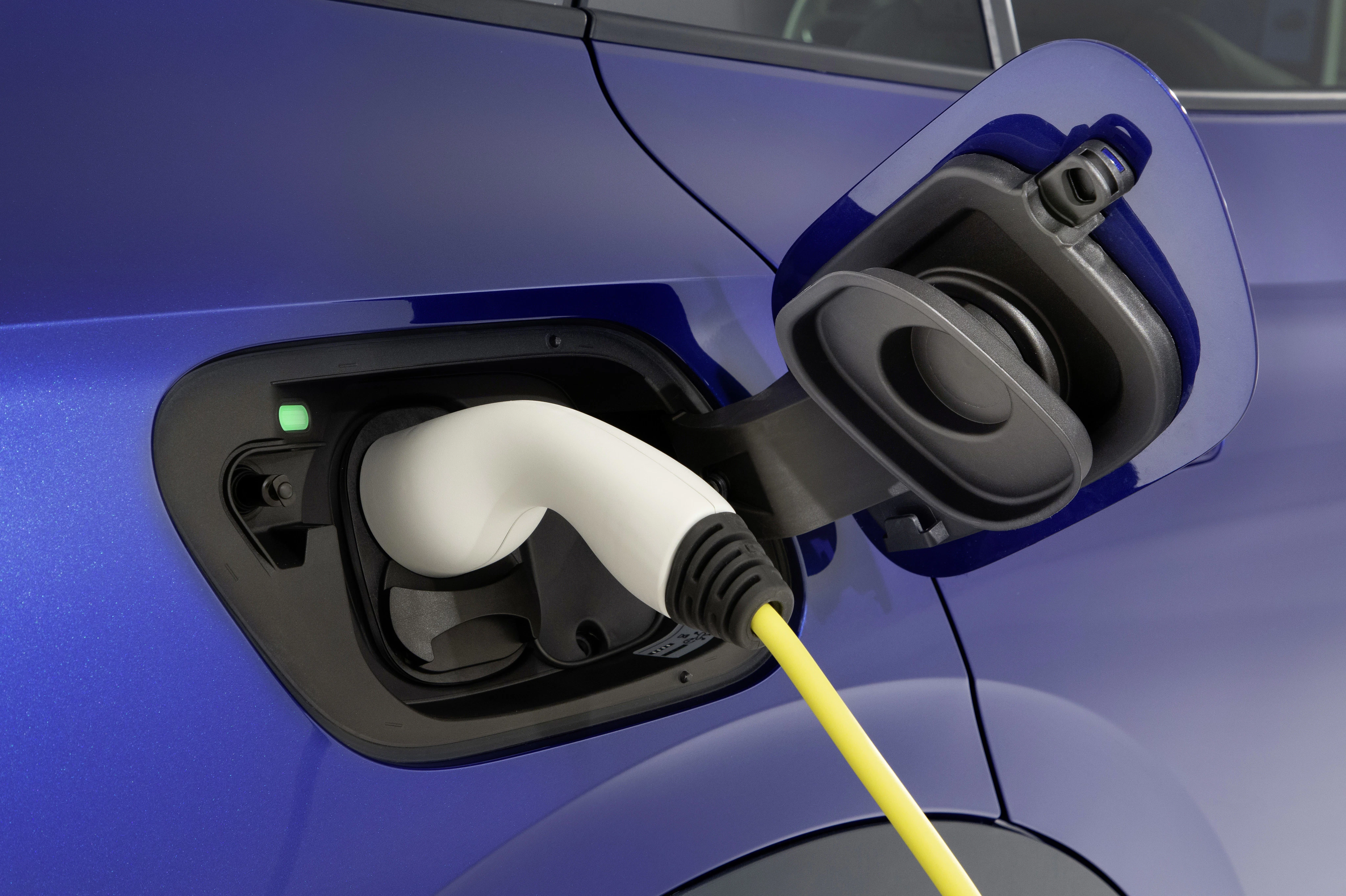 VW ID.4 Detailansicht Ladeanschluss