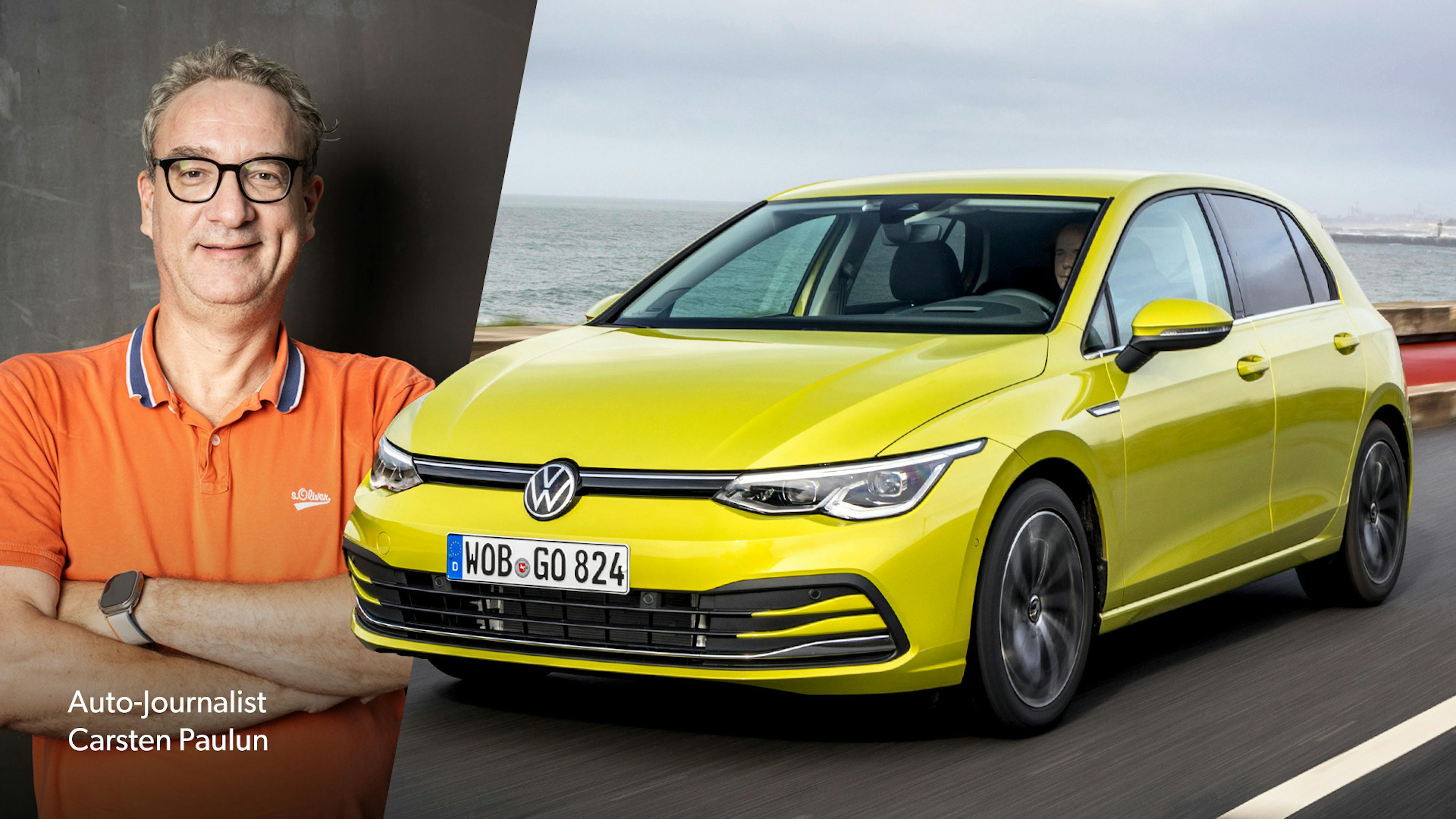 Eine Fotomontage, die den Redakteur Carsten Paulun in einem orangen Polo-Shirt neben einem gold-gelben VW Golf 8zeigt.