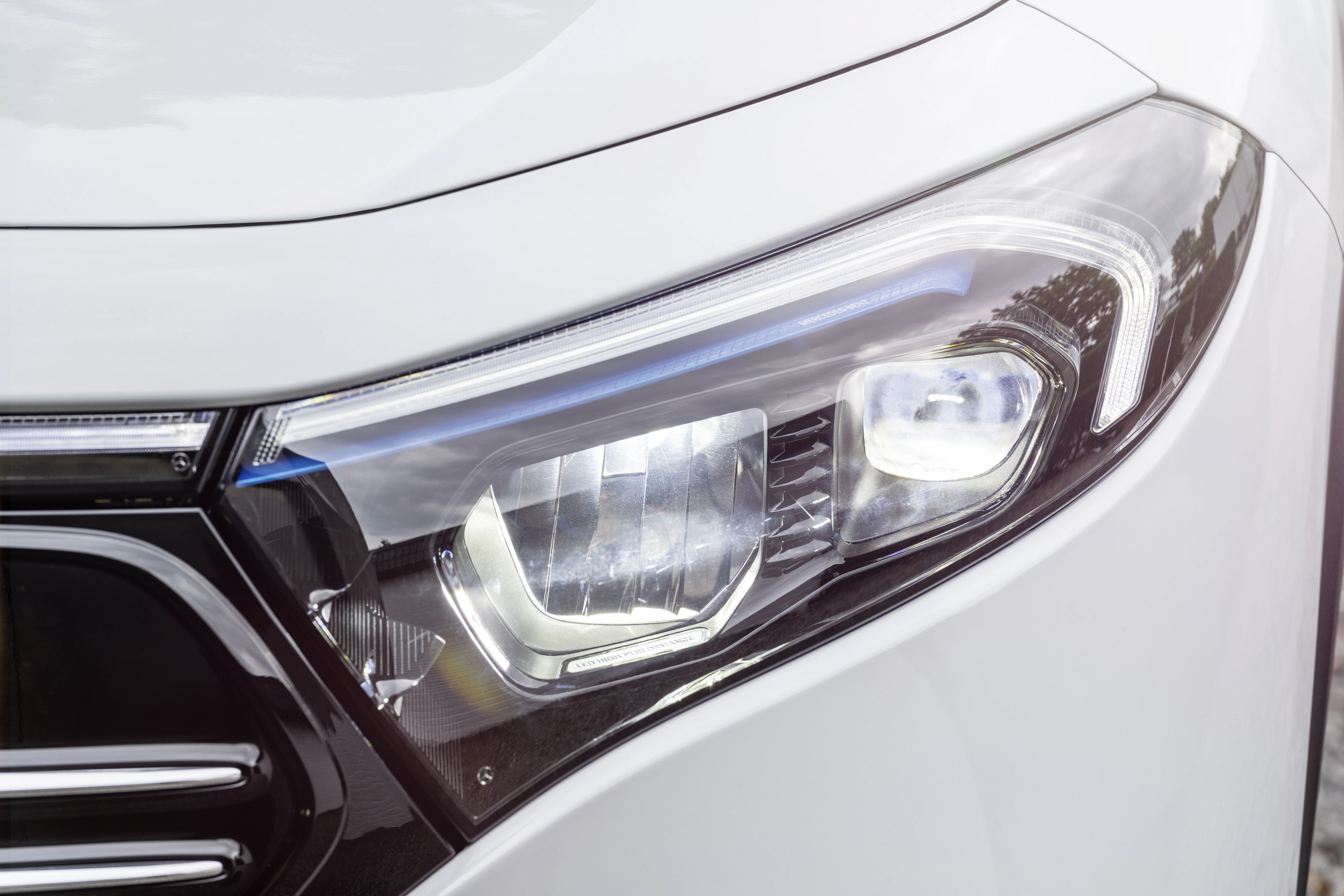 Mercedes EQA Detailansicht Scheinwerfer