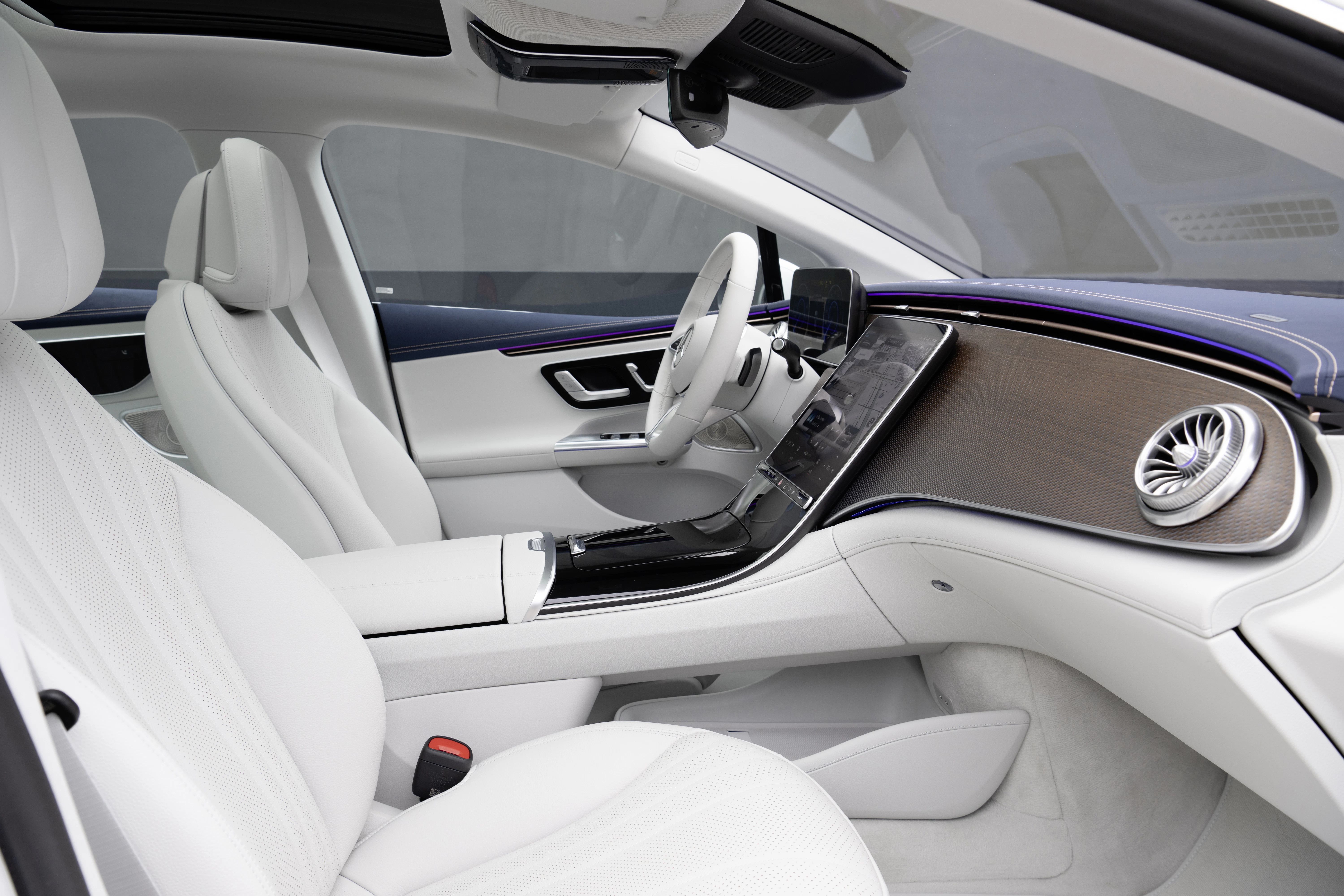 Mercedes EQE Limousine Innenansicht vorne