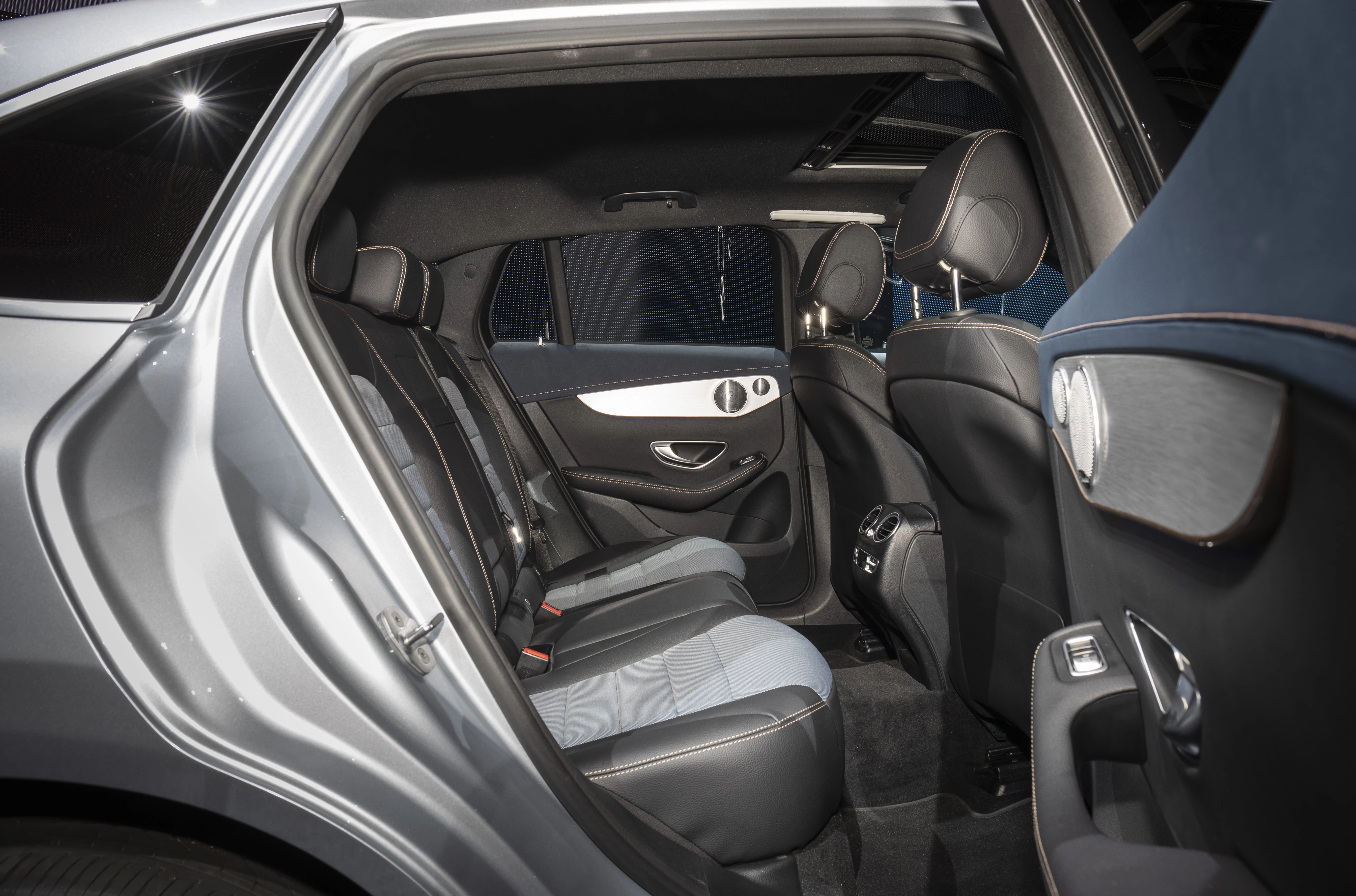 Die Rückbank in einem Mercedes-Benz EQC