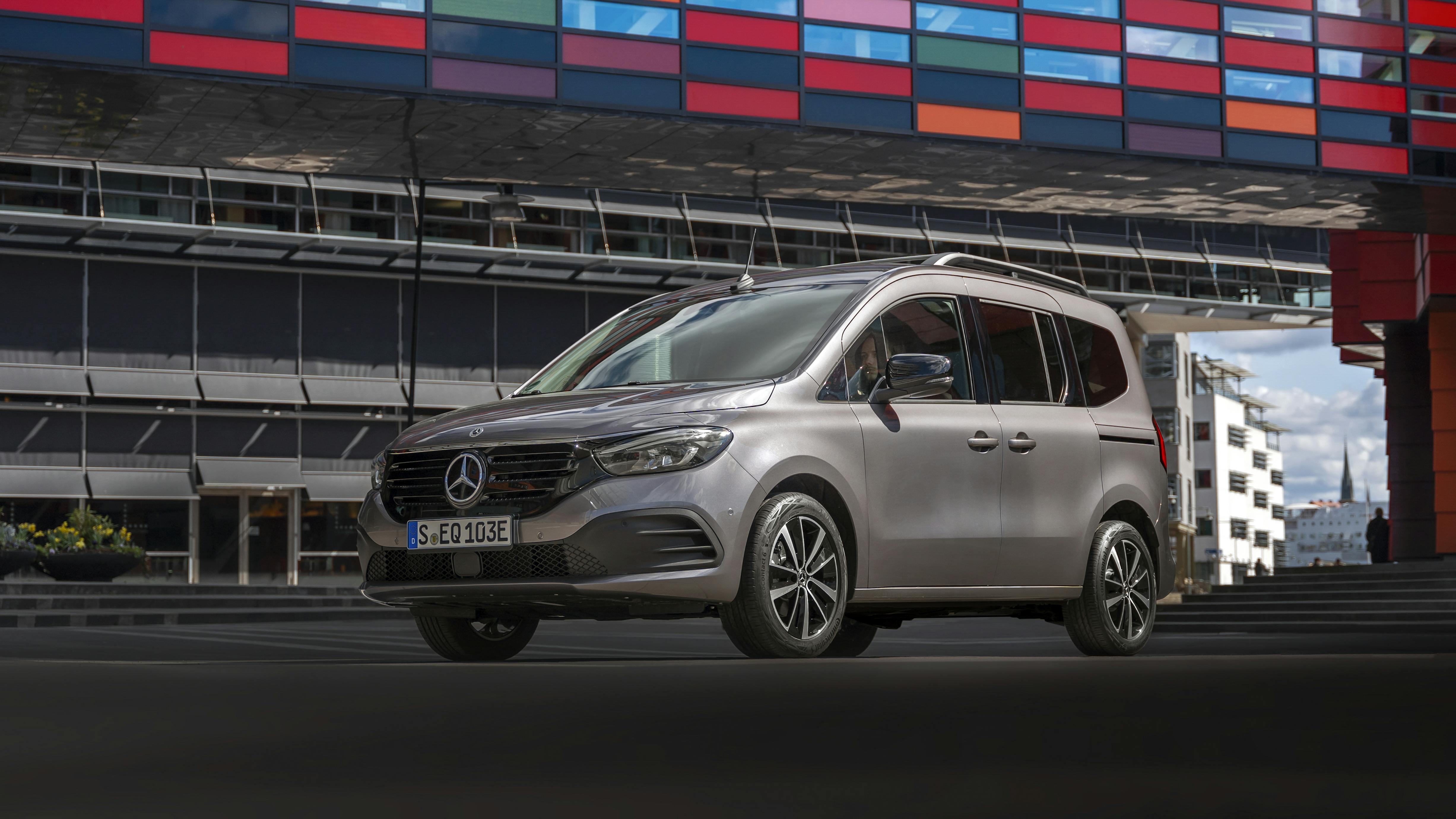 Mercedes-Benz EQT Außenansicht vorne statisch