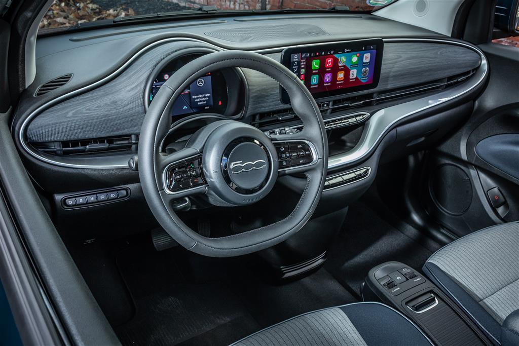 FIAT 500e Innenansicht Lenkrad