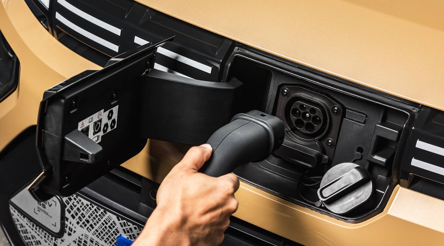 Dacia Spring Ladestecker Detail