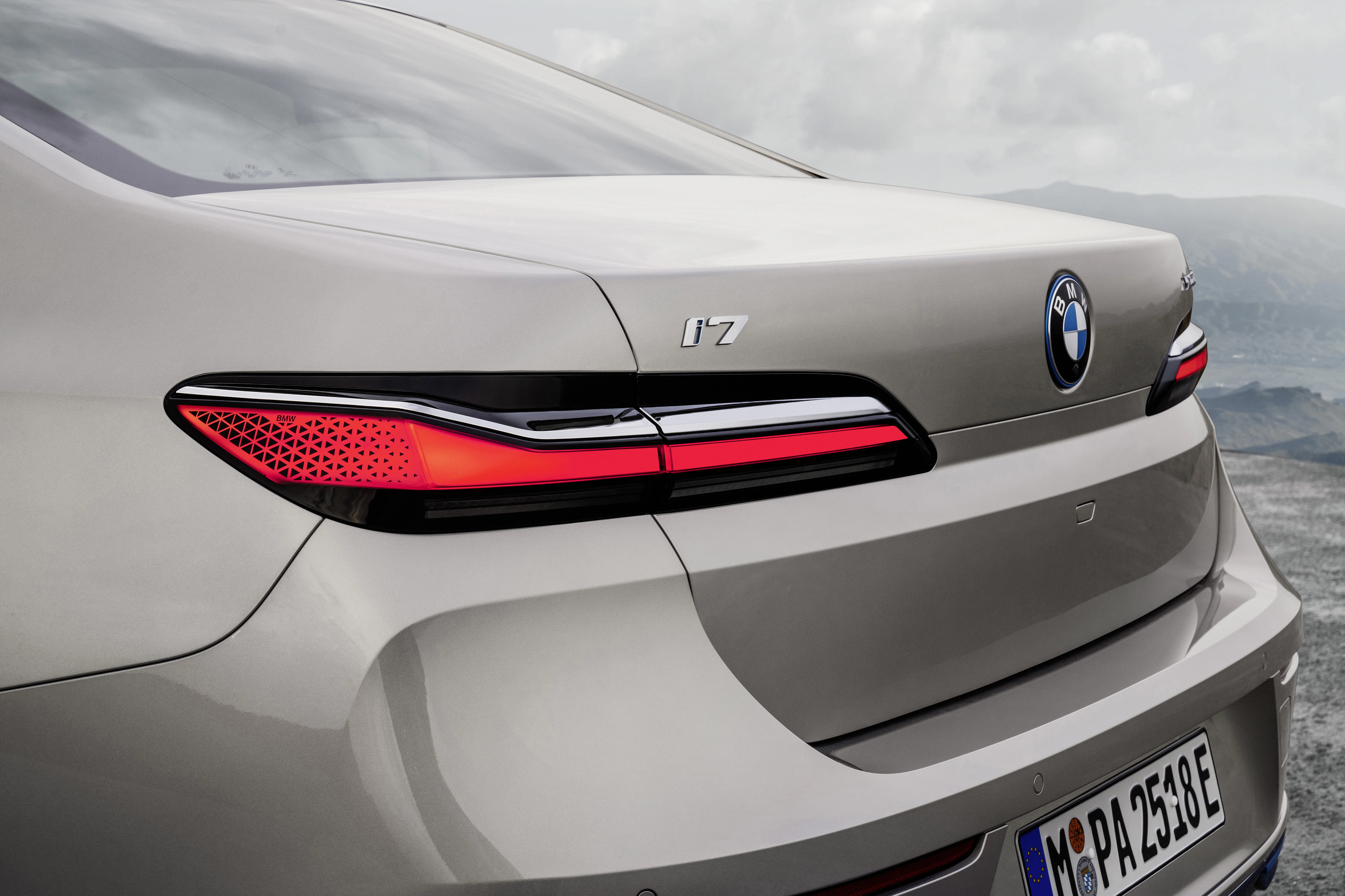BMW i7 Heckansicht Detail
