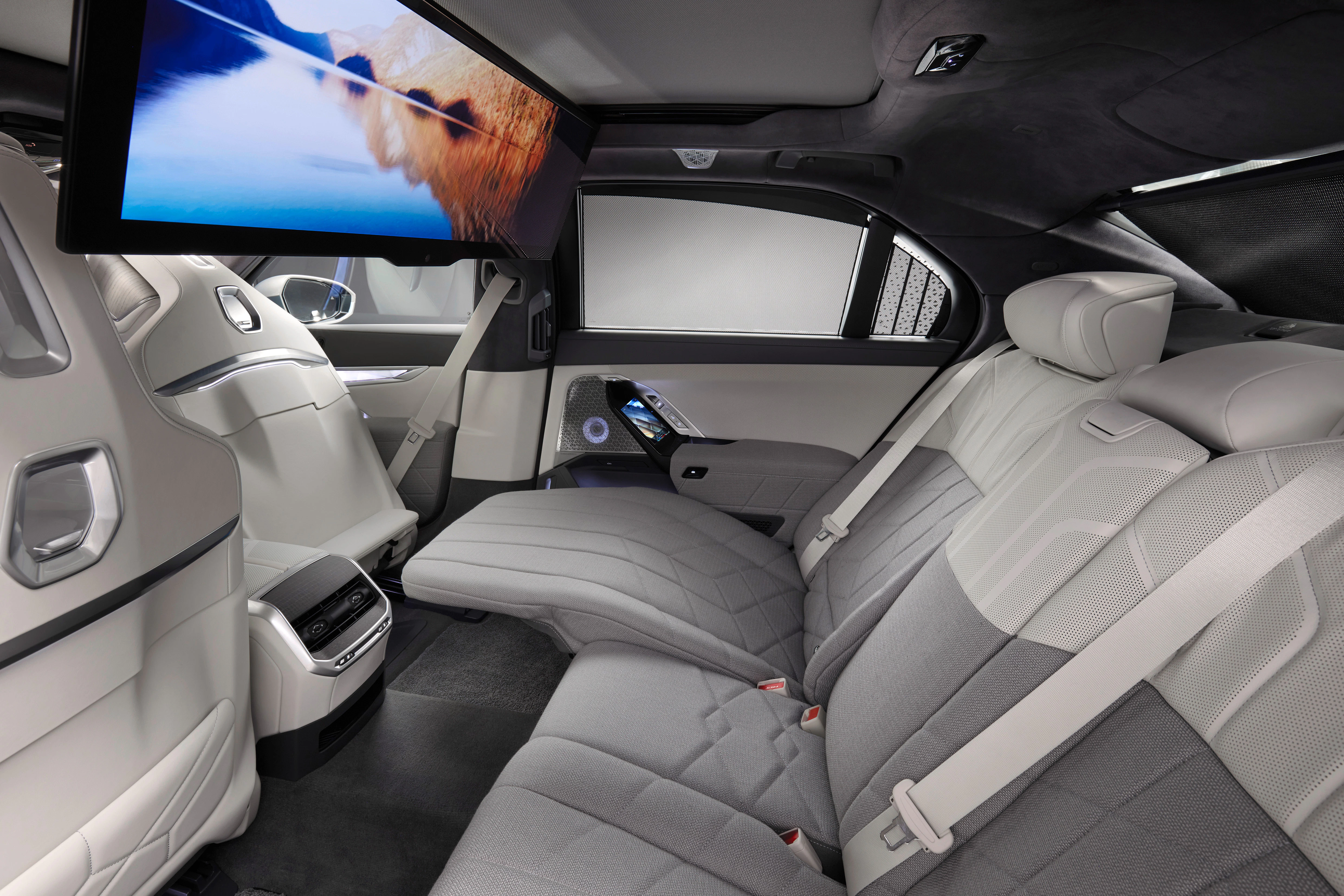BMW i7 Rückbank Detail