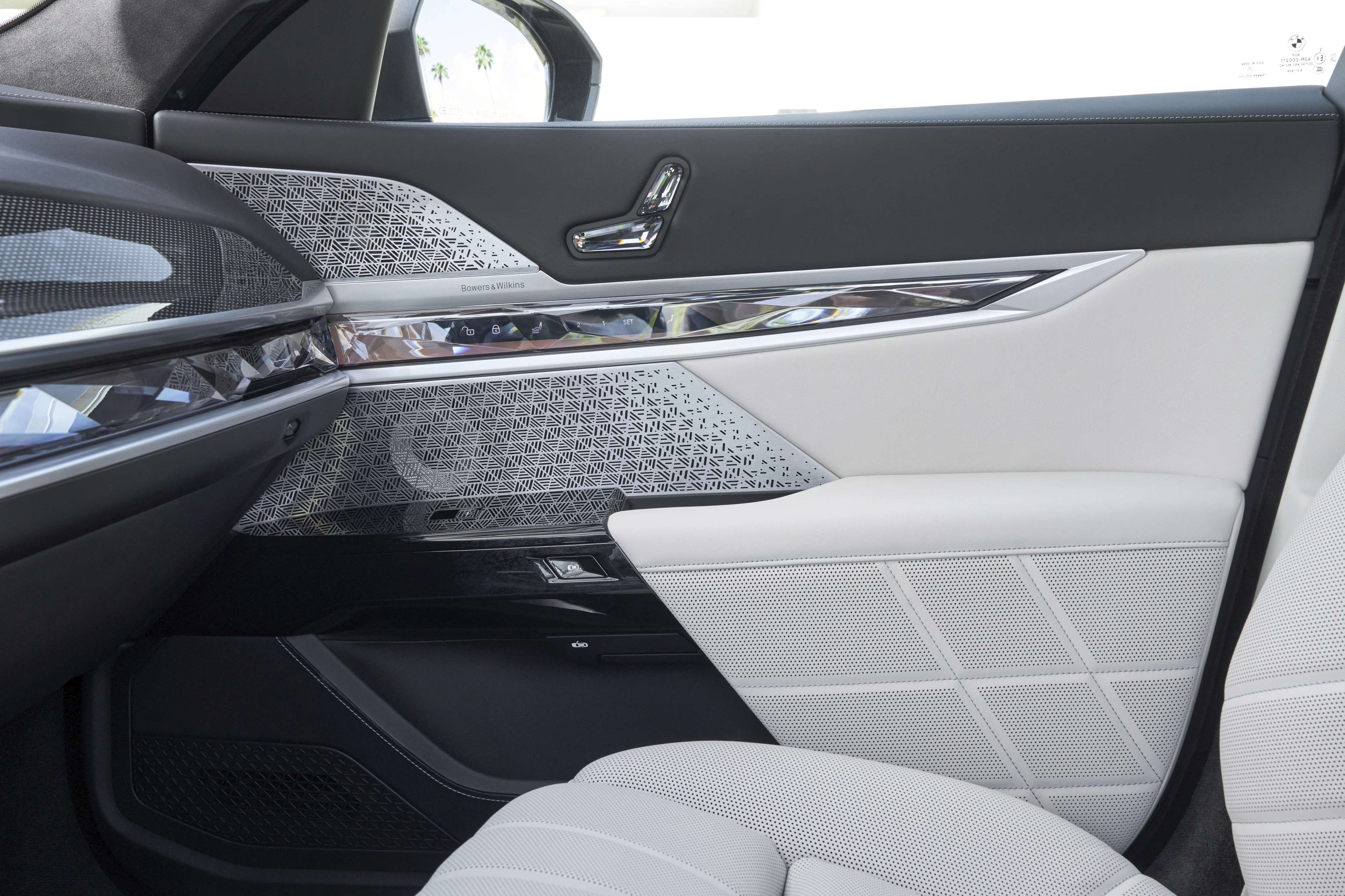 BMW i7 Tür innen Detail