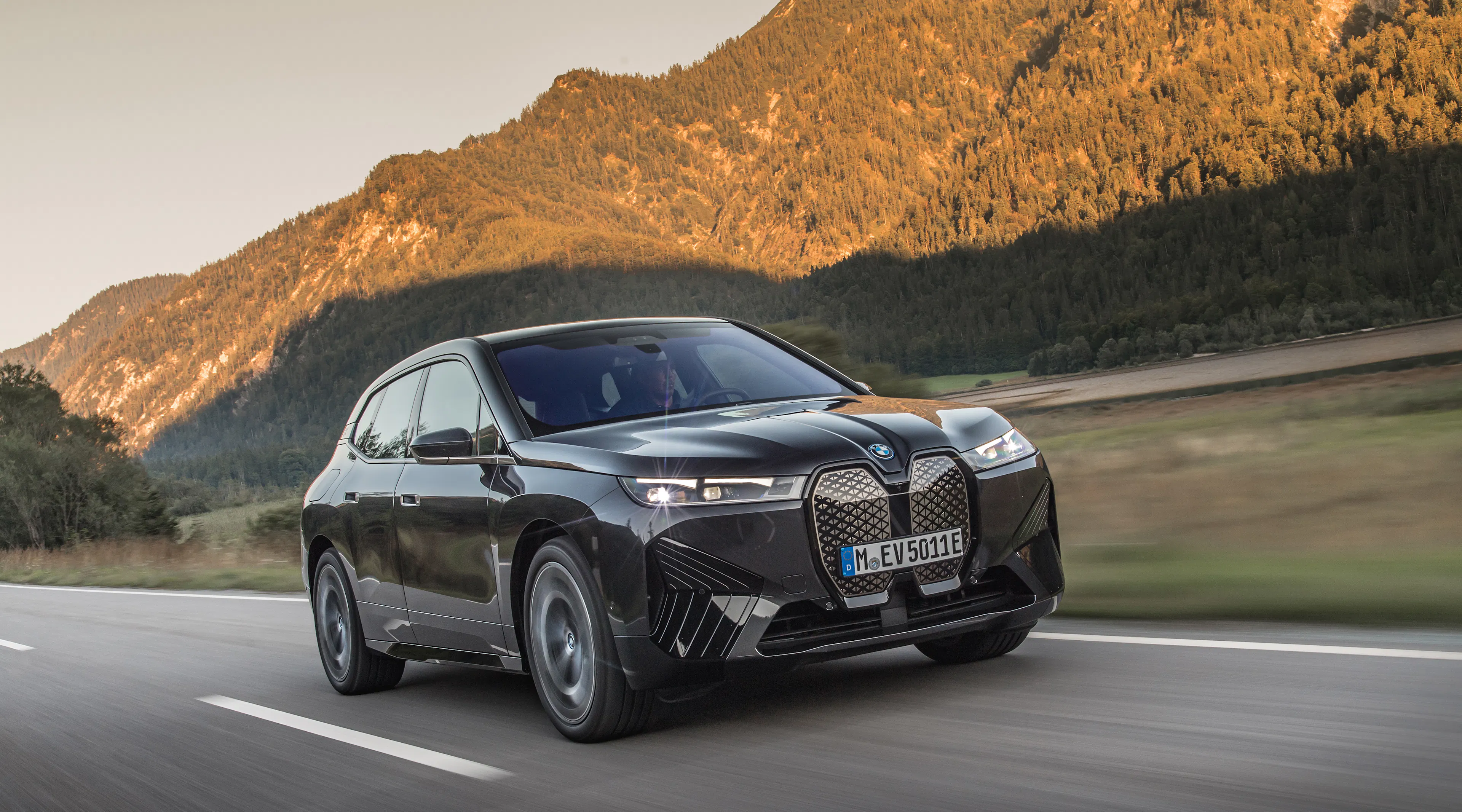 Mobile Ix BMW iX: Modelle, Infos, Preise & Angebote | mobile.de