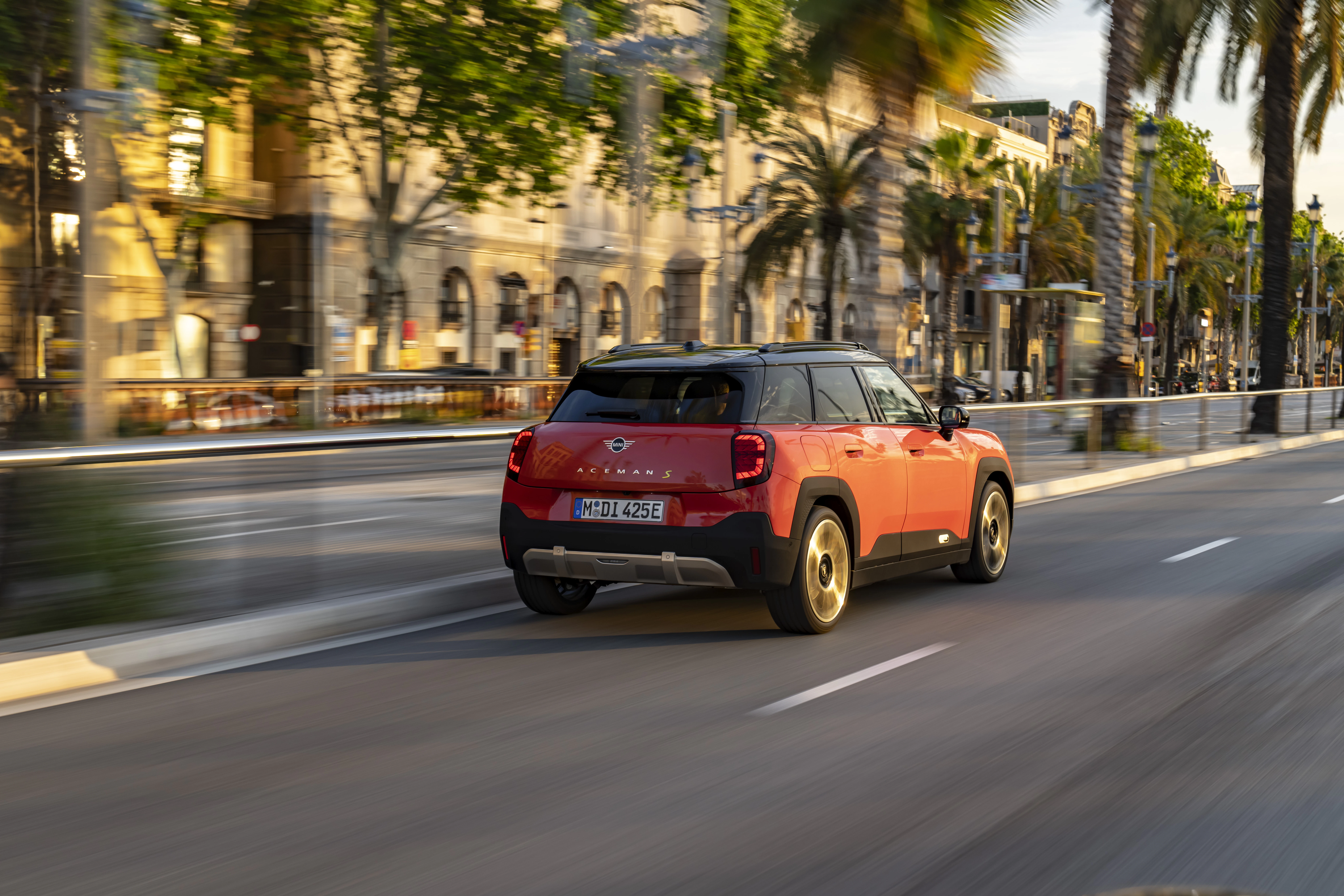 MINI Aceman Heck dynamisch