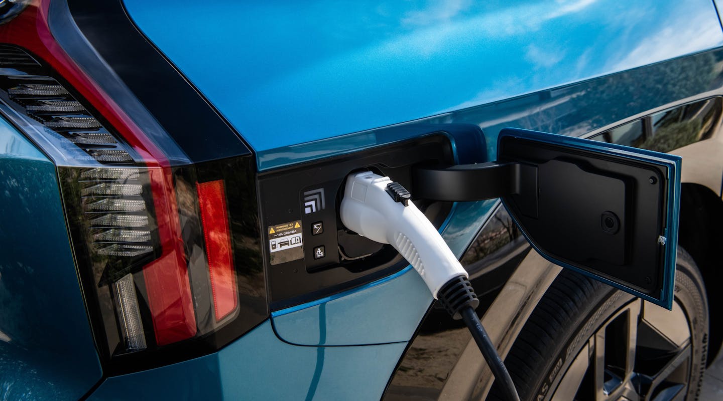 Ladeanschluss des Kia EV9