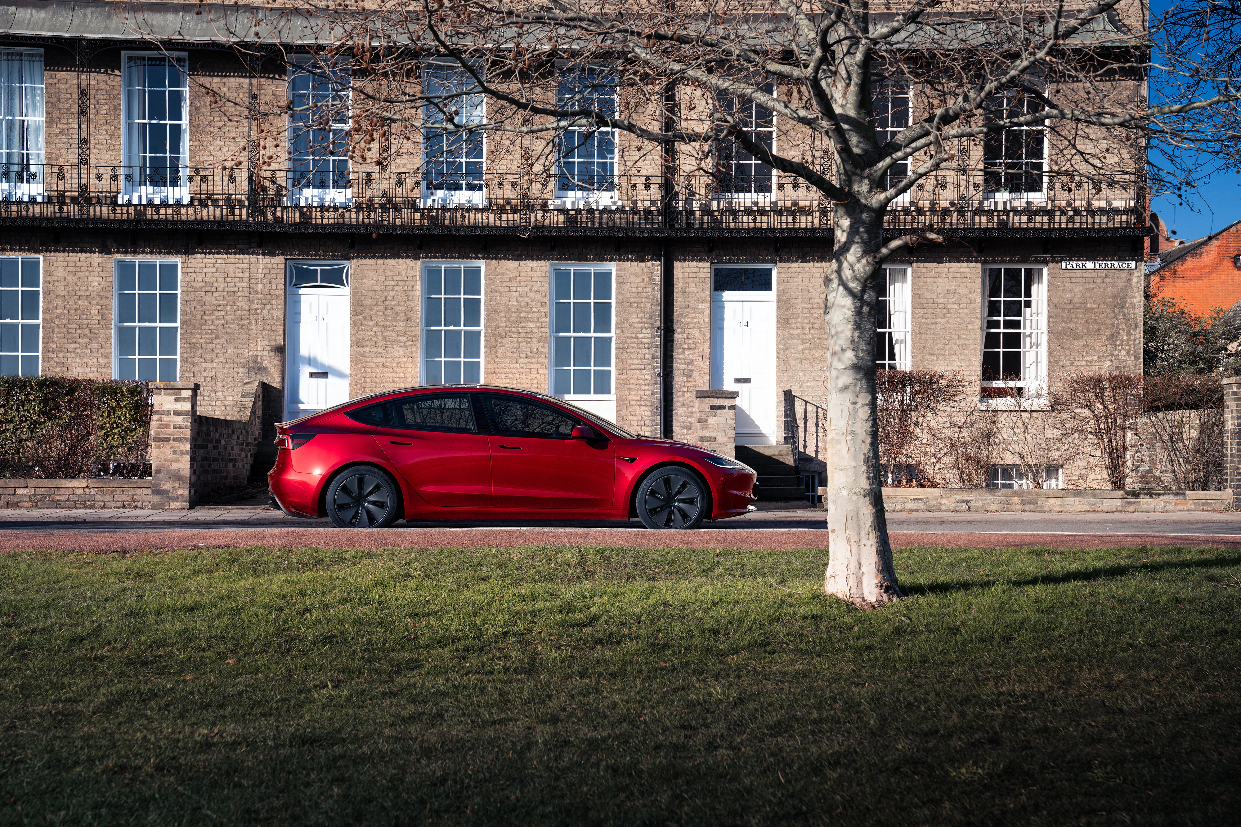 Tesla Model 3 Seitenansicht Detail