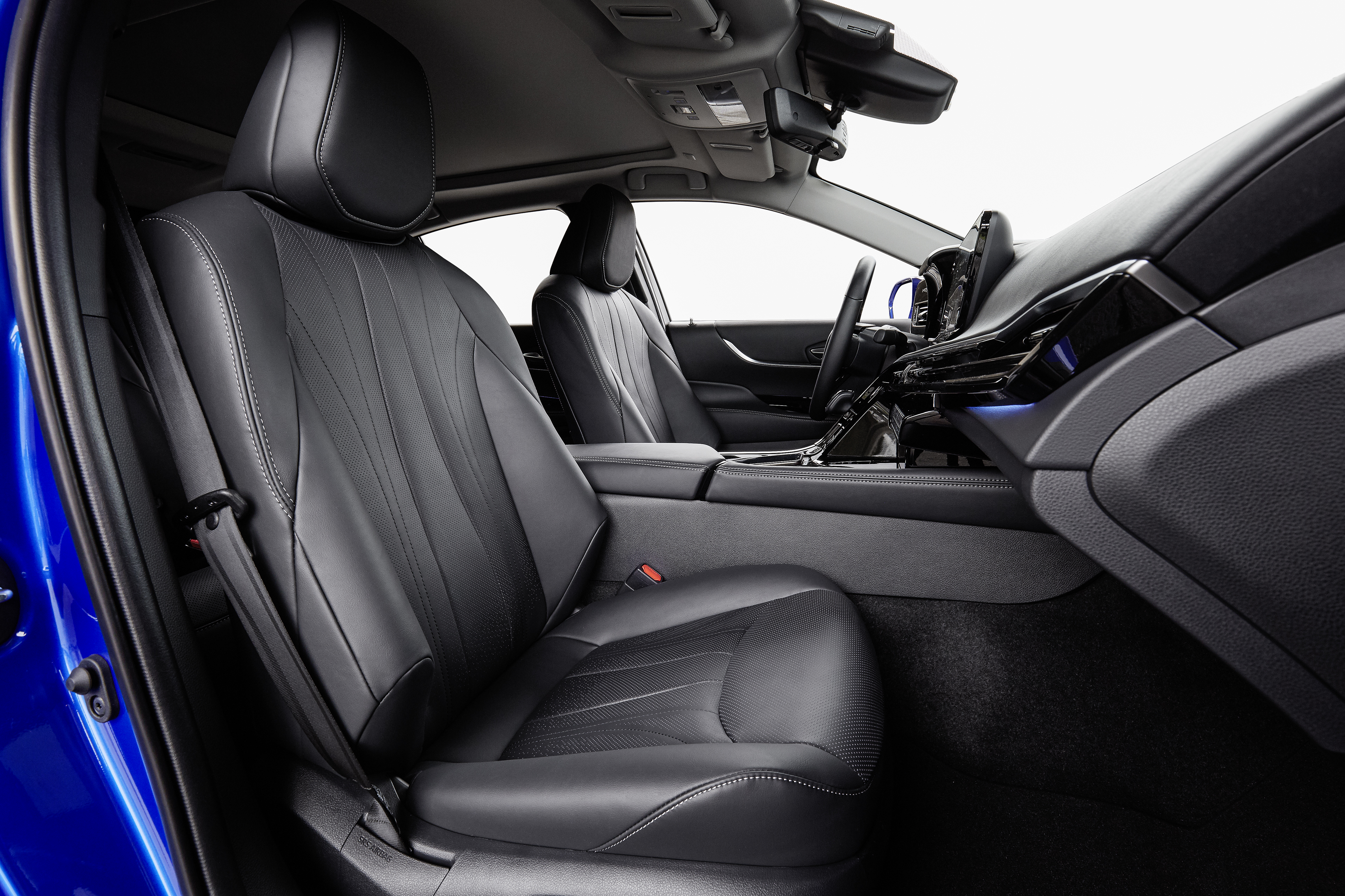 Die Vordersitze des Toyota Mirai