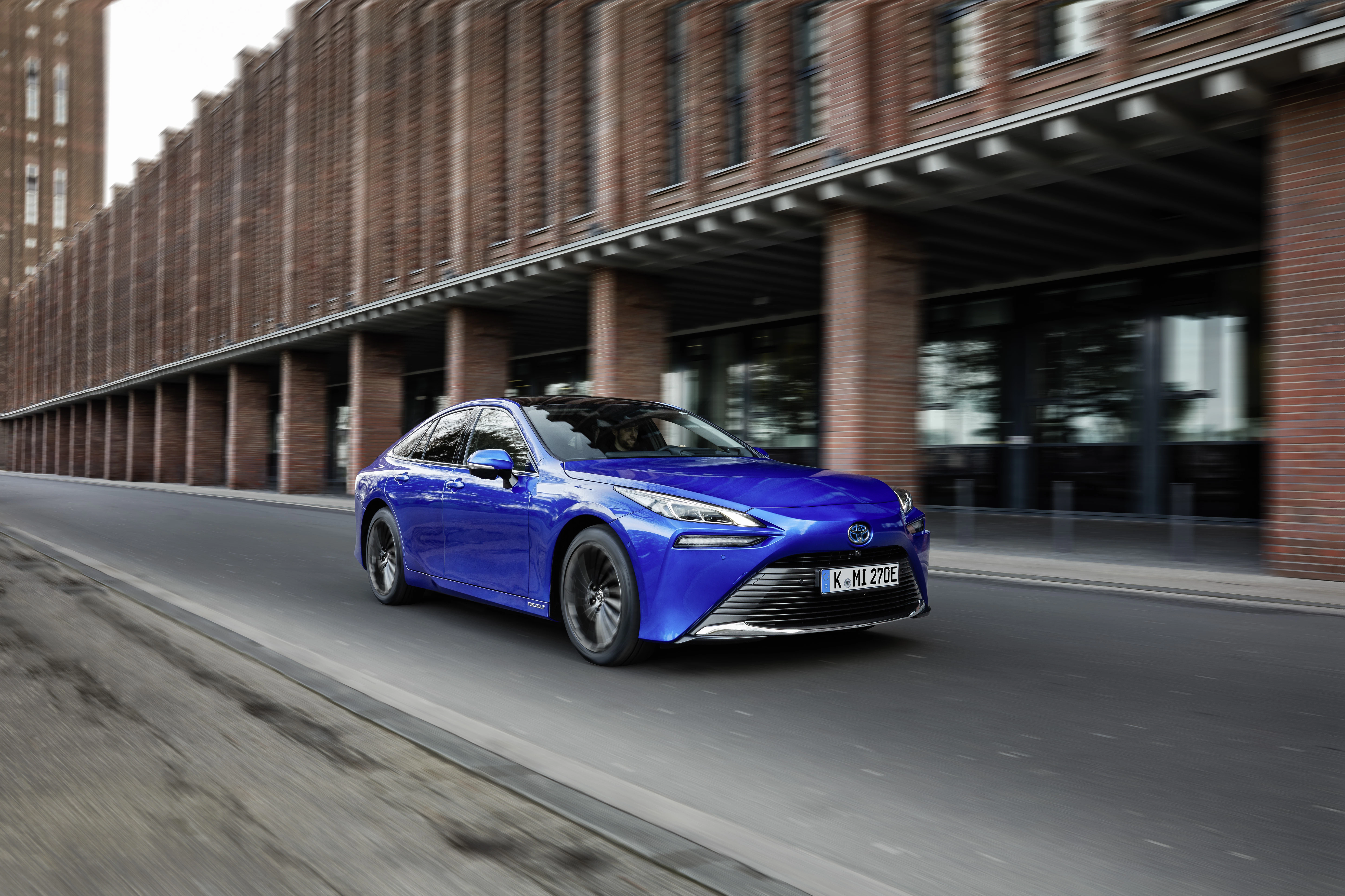 Toyota Mirai Front dynamisch