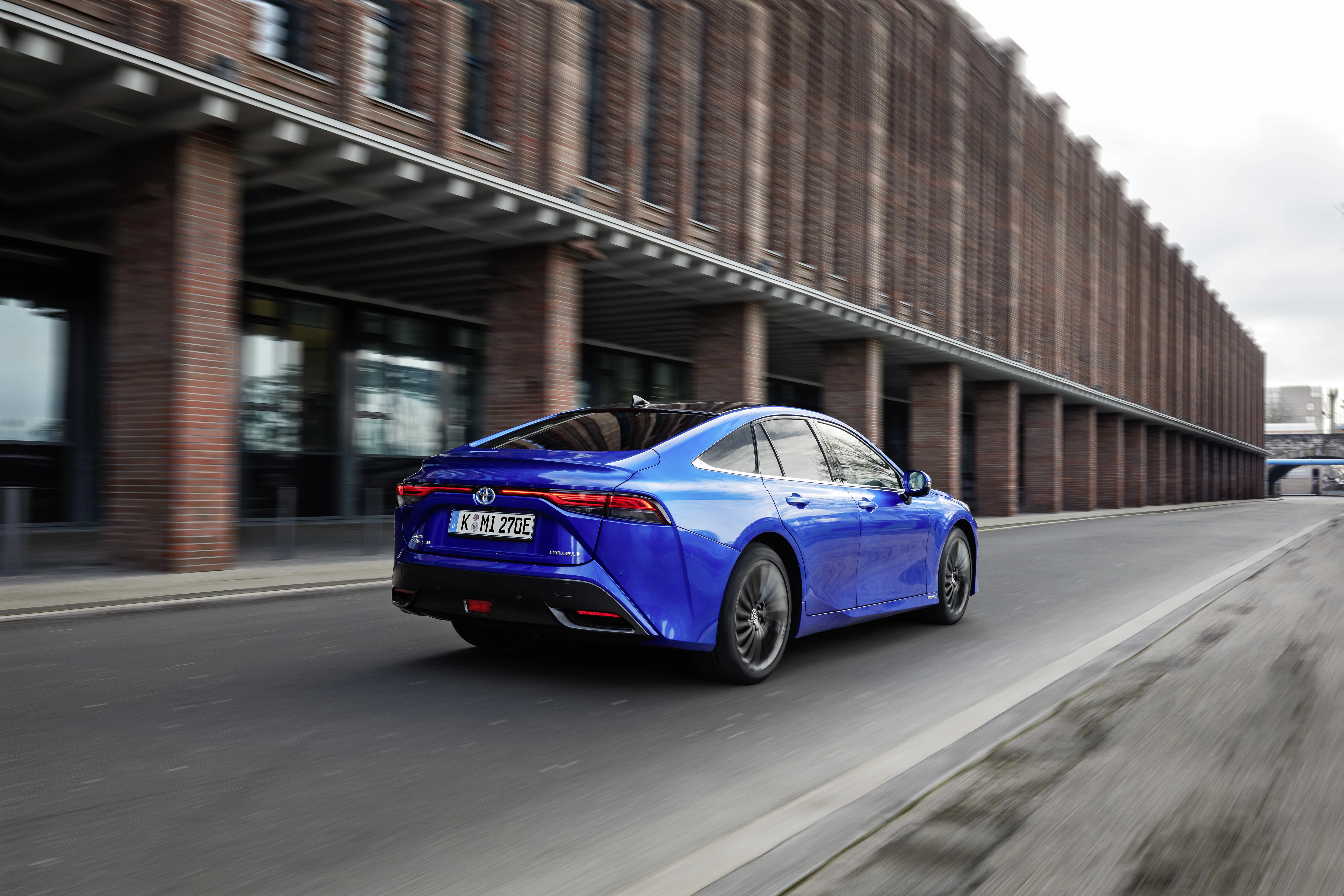 Toyota Mirai Heck dynamisch